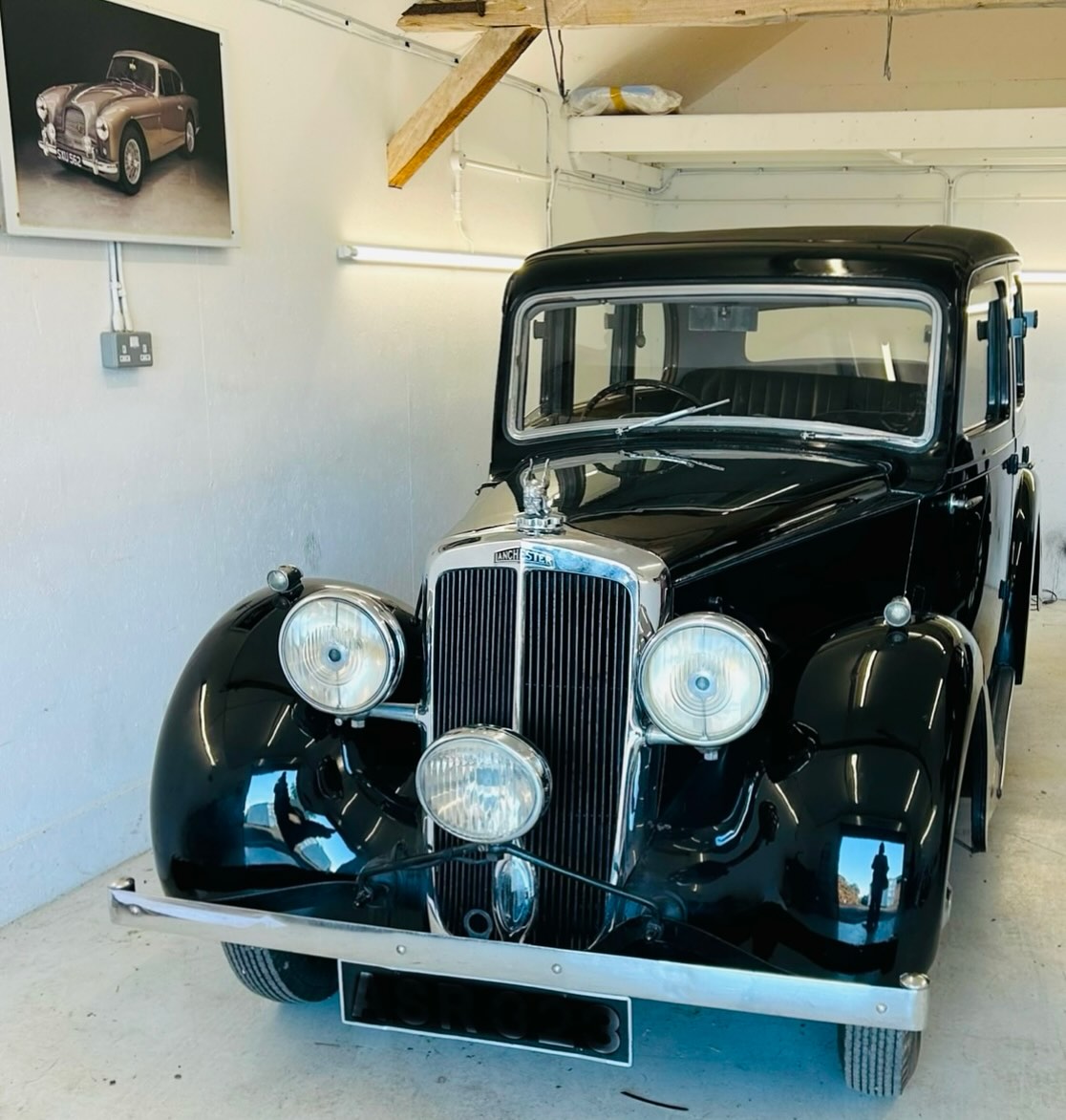 This time of year is perfect for getting all the small jobs done on your vehicle ready for the Spring when we hopefully all get out on the roads again.
Like this beautiful Lanchester in for a little TLC before a summer of driving
.
.
#lanchester #classiccars #vintagecar #restoration #welding