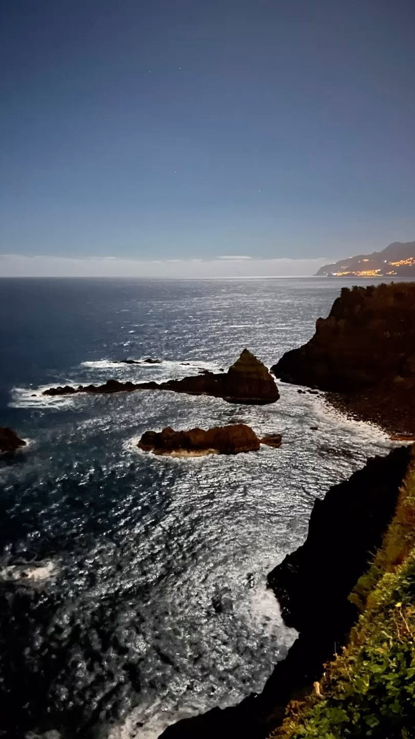 The full moon illuminates the shadows of the night. Don’t be afraid to look into the darkness. It’s only dark until you illuminate it.
#illumination #spiritualgrowth #innerpeace #shadowwork #fullmoon #madeira #lifecoaching