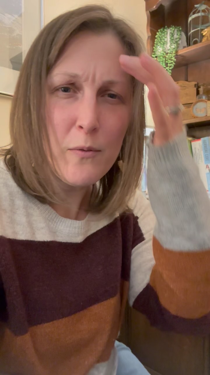 What detox method is best? Well whatever your body needs of course! Ionic Foot Baths are still my favorite right now because of its gentle nature. Not to mention you have the satisfaction of SEEING the toxins come out.
#footdetox #headache #heavymetals