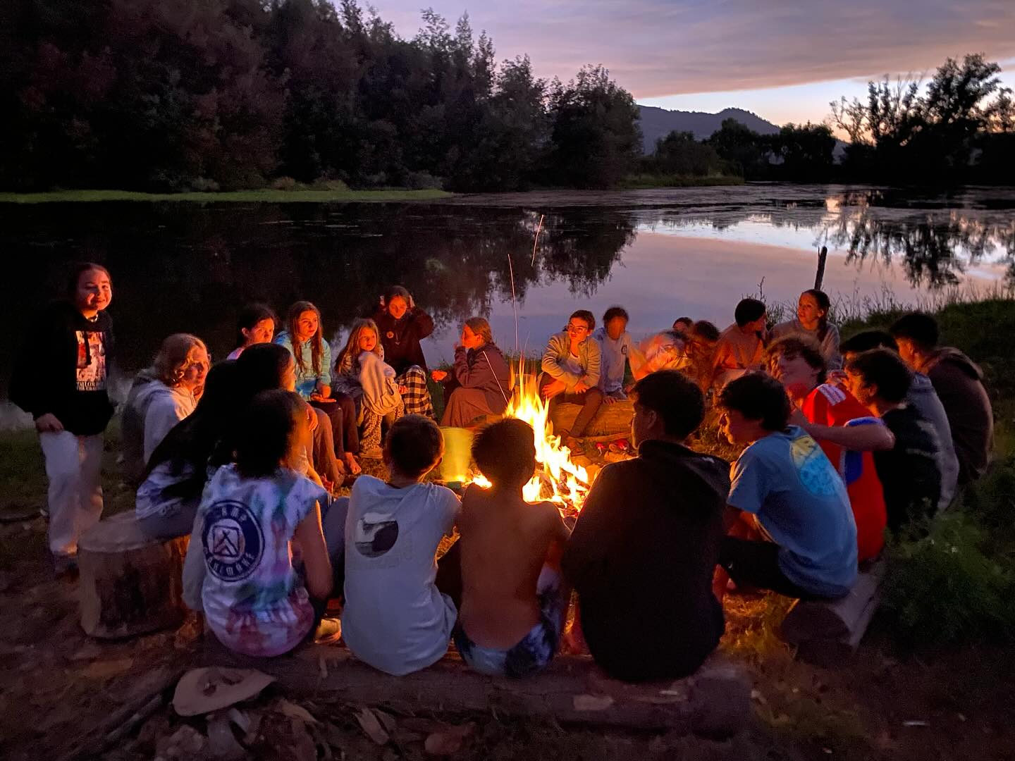 Session Two was incredible! Campers, thank you for all the fun. We LOVED having you here at camp. So much laughter was had, so many memories made and so many new friendships were formed. The dancing, the singing, the games, the water fights, the jokes - it was non-stop fun!!! And Señora Toya’s sopaipillas…
And what a sensational team of counselors- thank you to each one of you for your dedication, energy and enthusiasm. The kids had a blast thanks to you!
#campmakemake
#campingchile
#summer2025
#sessionteo2025