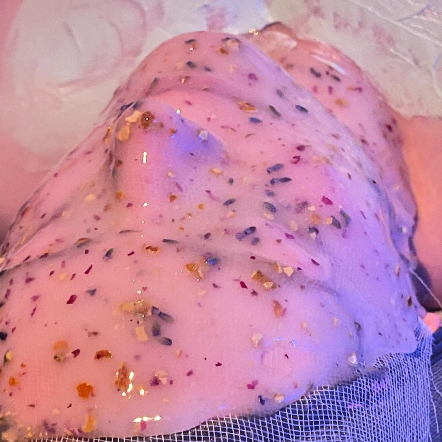 SLUMBER
The best time is nap time! How often do you get to actually relax enough to take a catnap?
We have been highly recommending our most popular facial, Beauty Day. Why? The entire service was great already, but it is even better now with the incorporation of Troiareuke!
If you’re wanting to know what the big deal is with Troiareuke and Korean skincare, book yourself a Beauty Day Facial. Packages of 5 are available for purchase!
.
.
#yyc #yycnow #yycbusiness #yyclocal #calgarybeauty #yycspa #yycsalon #yycfacials #yycbrows #yycstylist #yycshopping #calgarysmallbusiness #yycbeauty #yycesthetics #yycfacial #calgaryhairstylist #yychair #yycsmallbiz #yycsmallbusiness #yycgirls #yyckoreanskincare #yycskincare #calgary #yyclocal #yychomebasedbusiness #yychomebasedsalon #yychomebasedesthetics #yycwaxing #yycmen #yycskin #koreanskincare