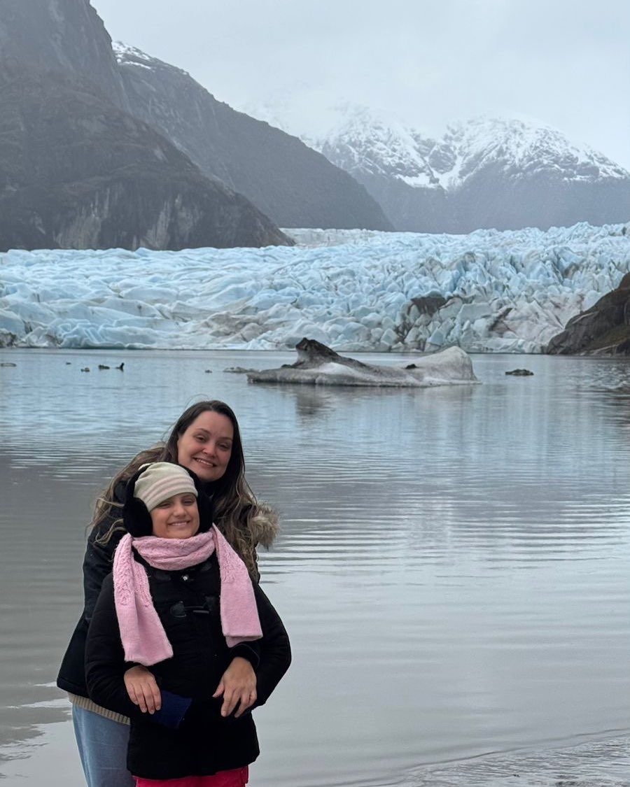 Fotos de uma viagem incrível da Marcella e sua família, a bordo do Cruzeiro Skorpios, que navega entre fiordes e geleiras da Patagônia Chilena 😍😍😍 #utopicosmundoafora #chile #patagoniachilena