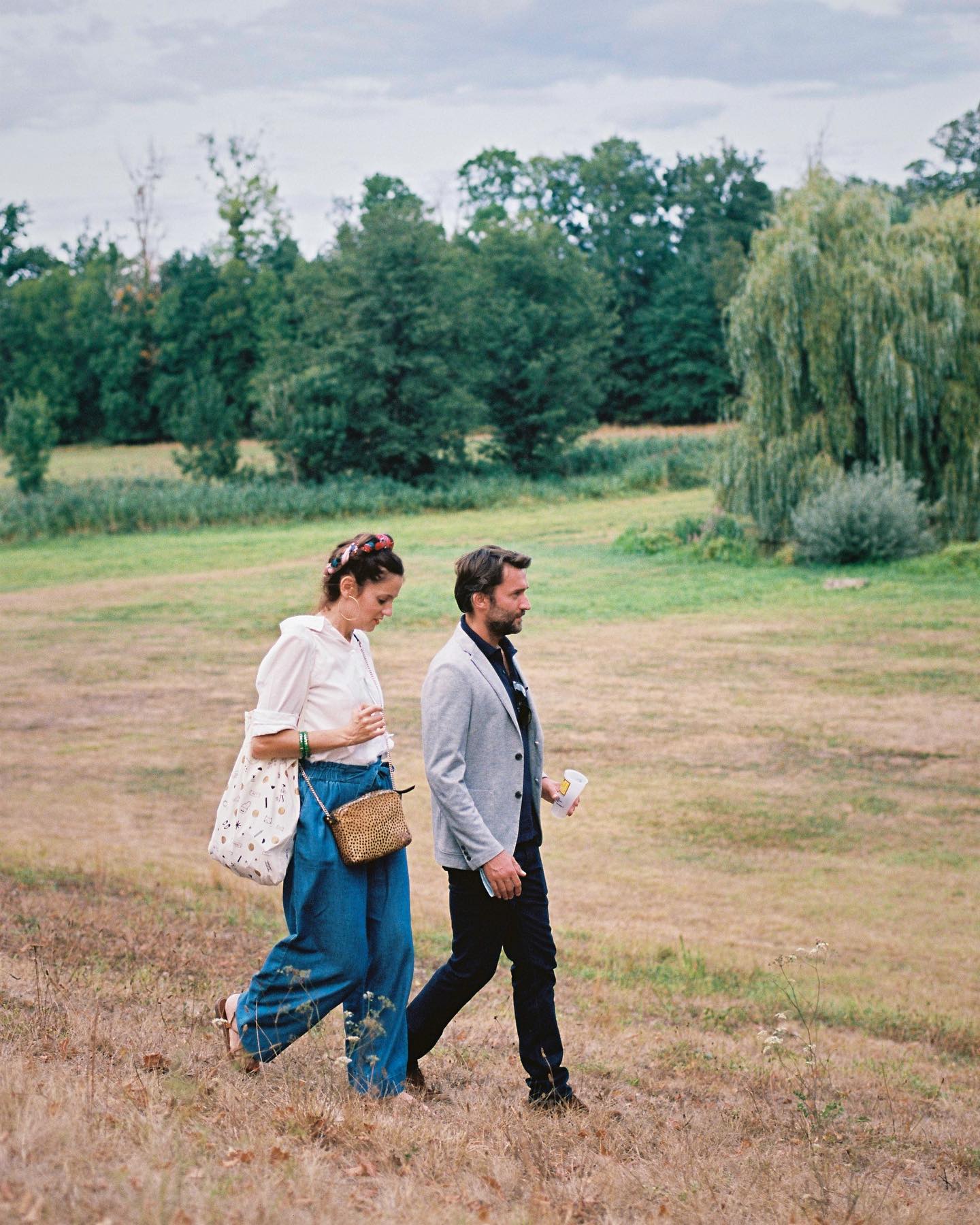 Manon + Anthony / cocktail
.
Venue: @chateaudematel
Catering: Demont traiteur
Flowers: Ikebana
Bride’s dress: @eglantine_mariages_ceremonies
Bride’s shooes: @tommyhilfiger
Bride’s hair: @lyly_julia_
Bride’s MUA: @chlouiiiiii
Groom’s suit/shoes: @histoiredhommeroanne
Rings: Créations Eric Laurent
Rental car: @bargeautomobiles
.
#photographemariageroanne
#photographemariagelyon
#photographerhonealpes
#photographebeaujolais
#mariagelyon
#mariageroanne
#lyon
#roanne
#futuremariee
#mariee
#mariee2023
#photographeargentique
#filmphotography
#mariage2023
#mariageprovence
#weddingplanner
#weddingplannerlyon
#weddinginspiration
#weddingphotographer
#wedding
#lyonwedding
#bridetobe
#madewithkodak #ektar100