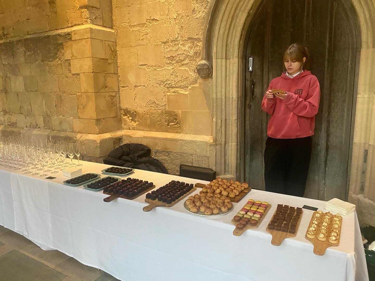 It’s been a busy ol’ week. Three consecutive events and then a big one on Saturday. I have zero photos to show as it got so busy. During the week, Raph & I took turns balancing cooking events, PhD work and parental duties (college interviews, P-T evening). So odd sitting in a room waiting for Lilas to get interviewed for college. Seems like yesterday she was learning to read. On Friday, Raph & I marathoned a huge amount of sweet canapés with Raph still taking on a dinner in the evening. On Saturday, Lilas & I set everything up, and when our team arrived we catered for 450 people. Getting fizz and canapés to 450 in about 20-30min in (an ice cold) Exeter Cathedral was no small feat and I’m super proud of both Lilas and our team. Well done guys, all 9 of you 💕
#cateringlife #familybusiness #busy #sustainablecatering #bigandsmallevents #creativecatering #exetercathedral #bishopofexeter #retirementparty #contractcatering #privatecatering #toobusytomakephotos #exeter #dreamteam