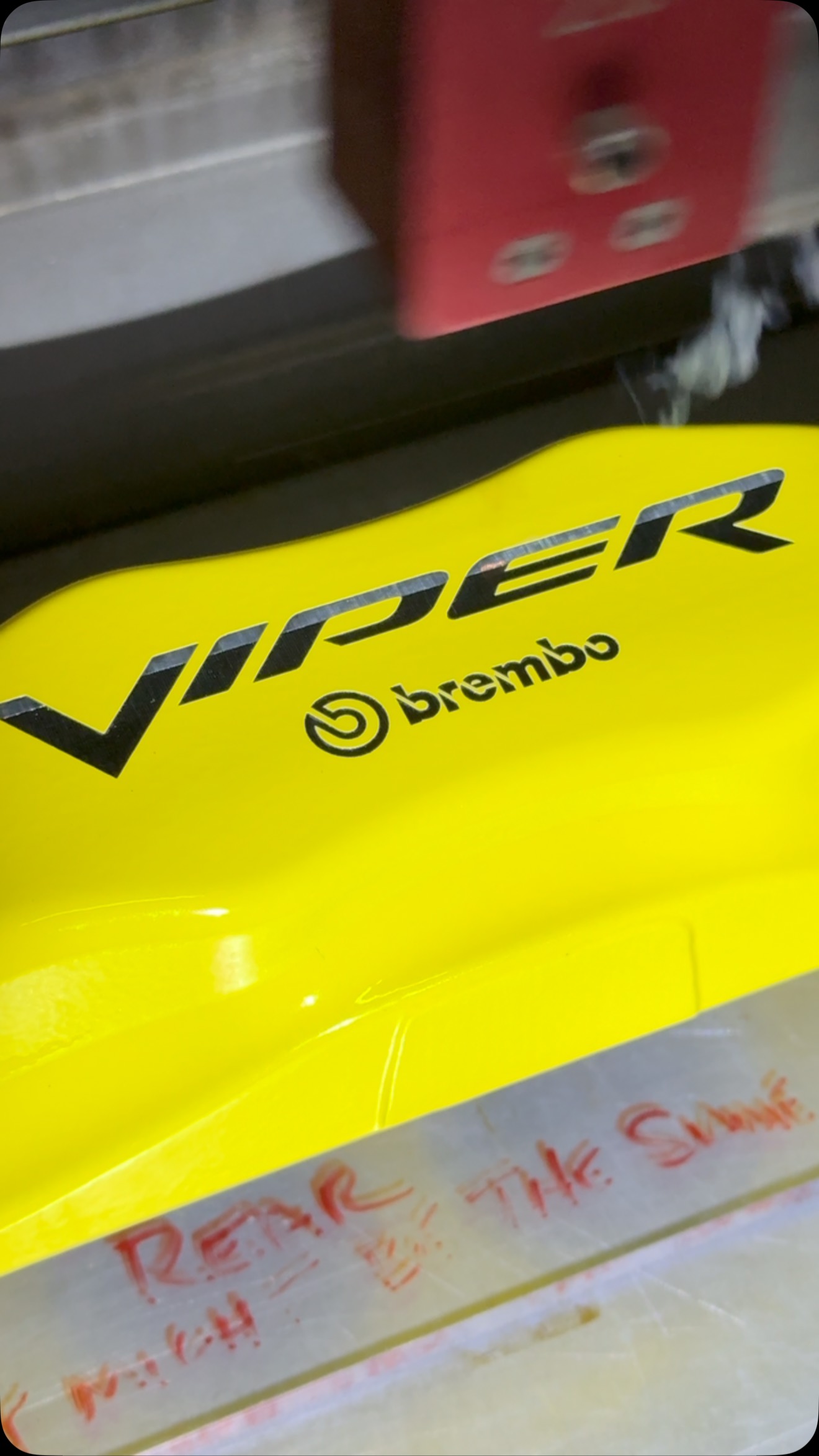 2nd pass… ready for clear!
#viper #calipercoatingrehab #fixmyuglycalipers #customcalipers #dodgeviper