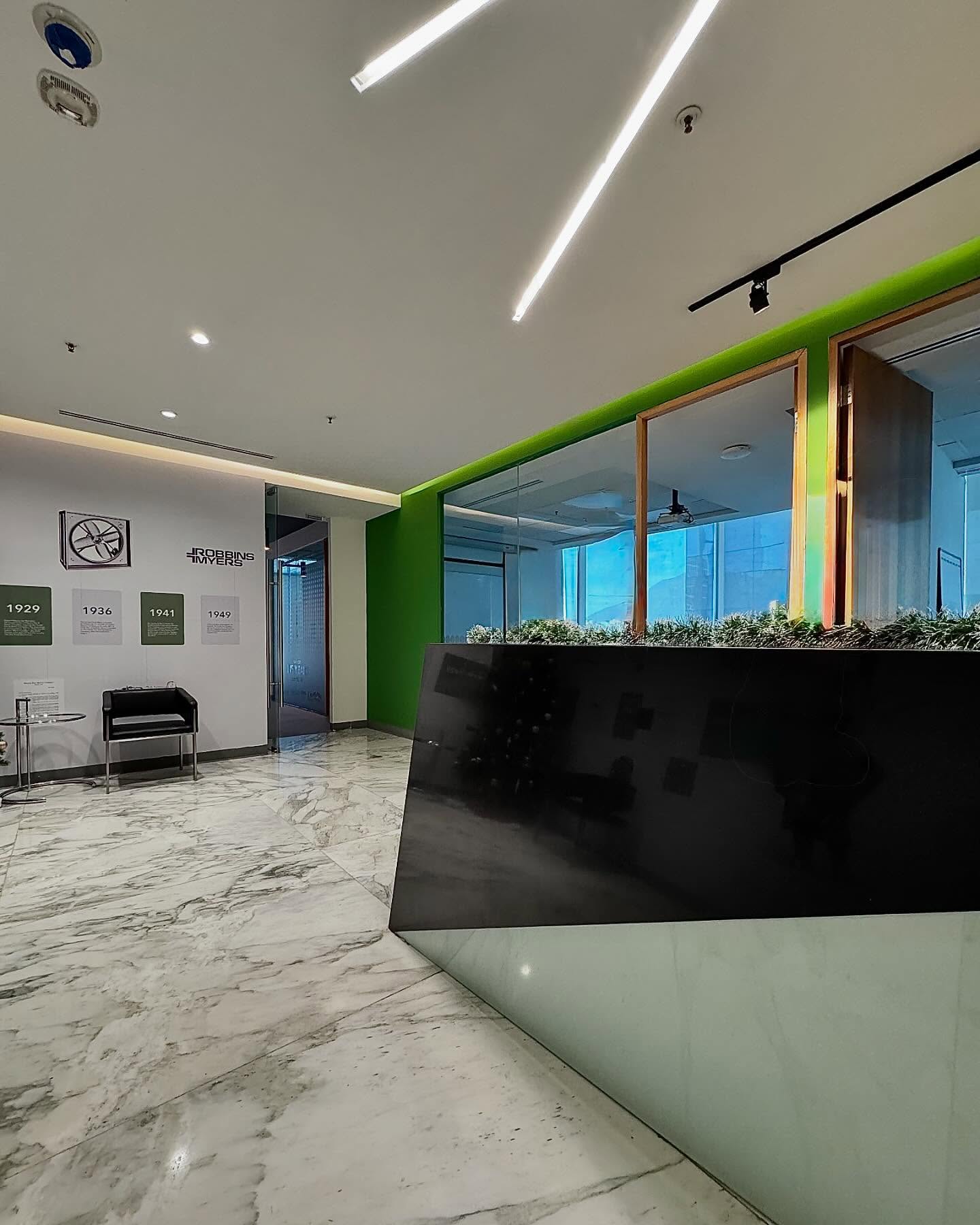 HUNTER. Corporate Office.
•
•
•
•
•
#arquitetura #arquitecturaydiseño #arquitecturamx #interiores #interiorismo #diseñodeinteriores #diseño #diseñocomercial #retail #retaildesign #construction #construccion #corporateoffice #officedesign #office #monterrey #méxico