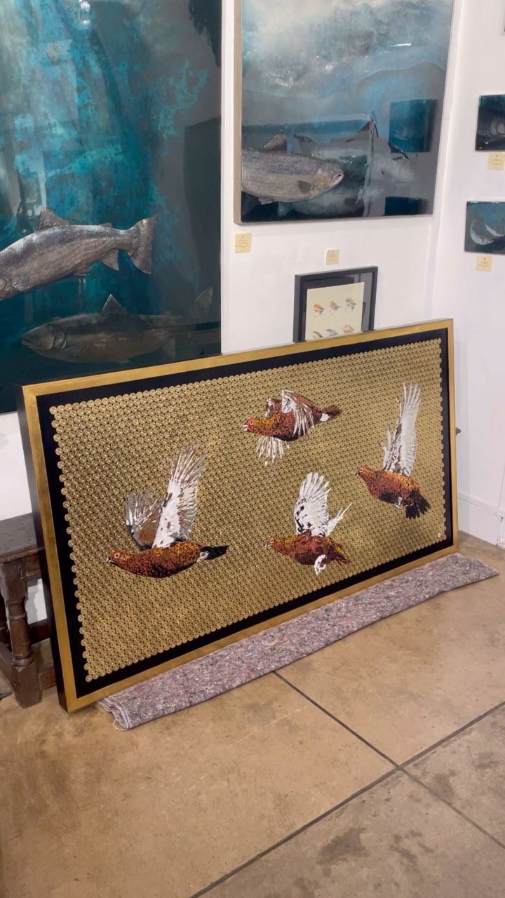 An incredibly festive visit to @thehouseofbruar last month delivering some work to the gallery. More to follow soon…
.
.
.
.
.
.
.
#shotgun #shooting #shotgunshell #hunting #spraypaint #pheasant #grouse #painting #scotland #highlands #grousemoor #artgallery #contemporaryart #modernart #exclusive