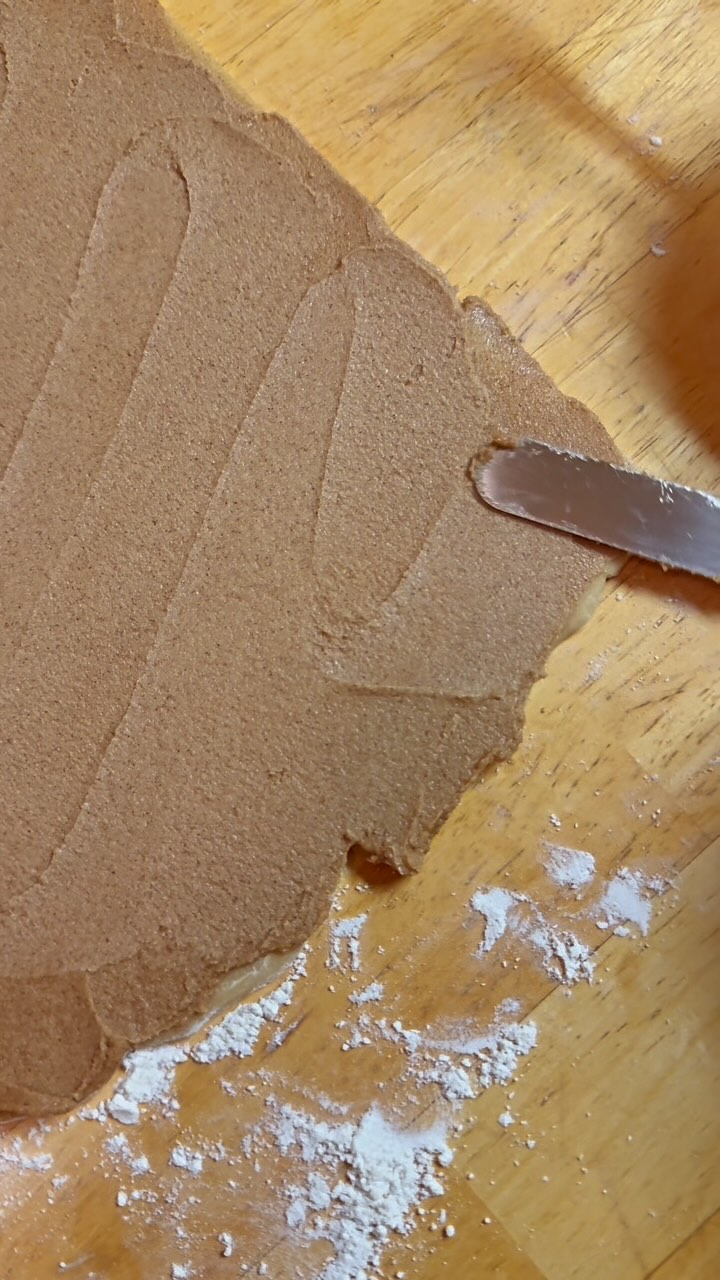 ๐๐ช Slow Mo Cinnamon Swirl goodness ๐ช๐
#cookieofthemonth #cakespaz #cookies #cotm2025 #monthlycookie #monthlyspecial #bakery #elkgroveca #elkgrovebakery #sacramentobakery #cookiesdelivered #freshbakedcookies #pastrylife #pastrychef #smallbusiness #womanowned #specialtycookies #cinnamonroll #cinnamoncookie #cookielover #cinnamonswirl #cinnamaroll #slowmotionvideo #foodie #sacramentofoodie #dessertclub #specialtydessert #pastryshop #cookieofthemonthclub