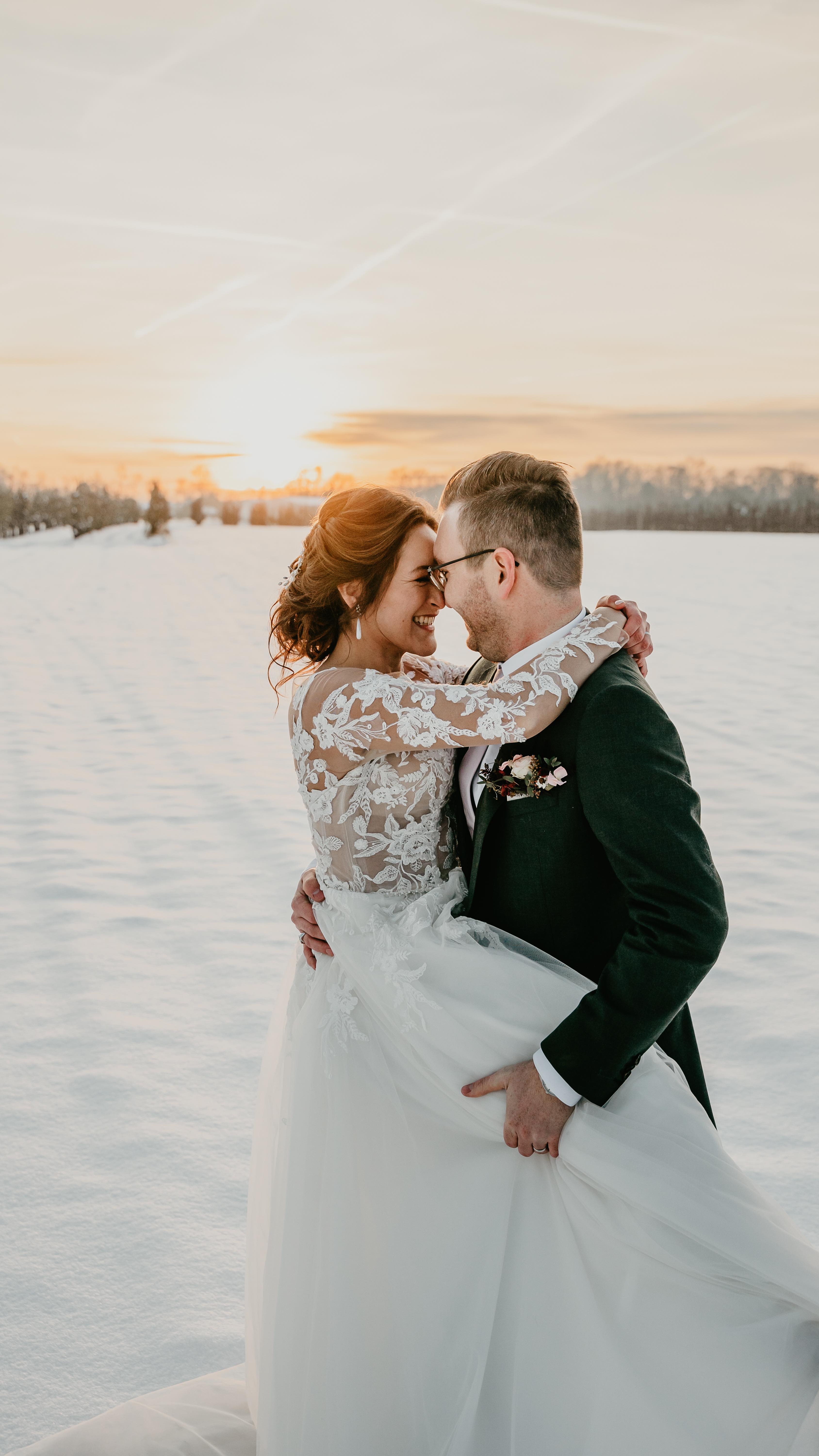 Vorig jaar nog nĂ©t een tikje kouder en witter dan vandaag. Proficiat lieve C&N đ€
Beelden @gloed.fotografie