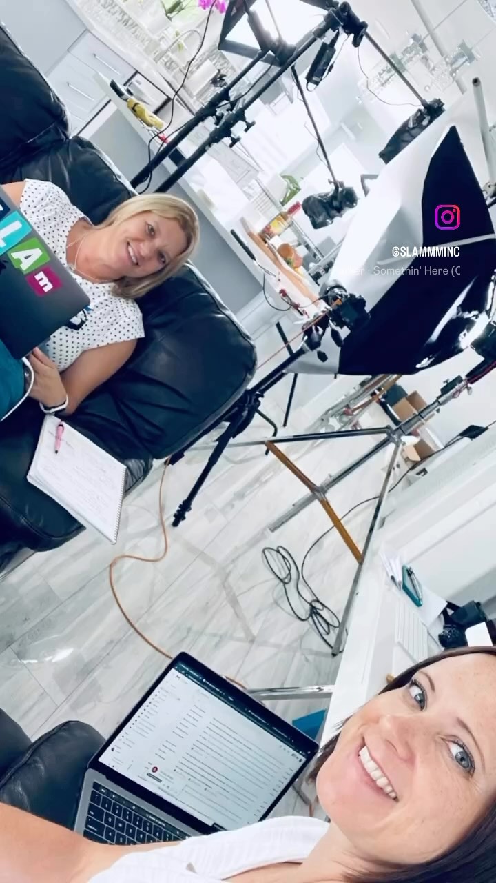 #FlashbackFriday
Throwing it back to our most-watched video of 2024! This oneās extra special because it features the heartbeat of SLAM Marketing + Mediaāour team leaders. šŖā¤ļø
From brainstorming sessions to sporting events, this is what our day-to-day looks like: hard work, creativity, and a whole lot of fun. When you love what you do, it shows!
Looking forward to keeping the good vibes rolling thru 2025 - letās go!
#FridayFlashback #Slammminc #WorkHardPlayHard #Teamwork #BestOf #womenownedbusiness #smallbusiness #marketingsuccess