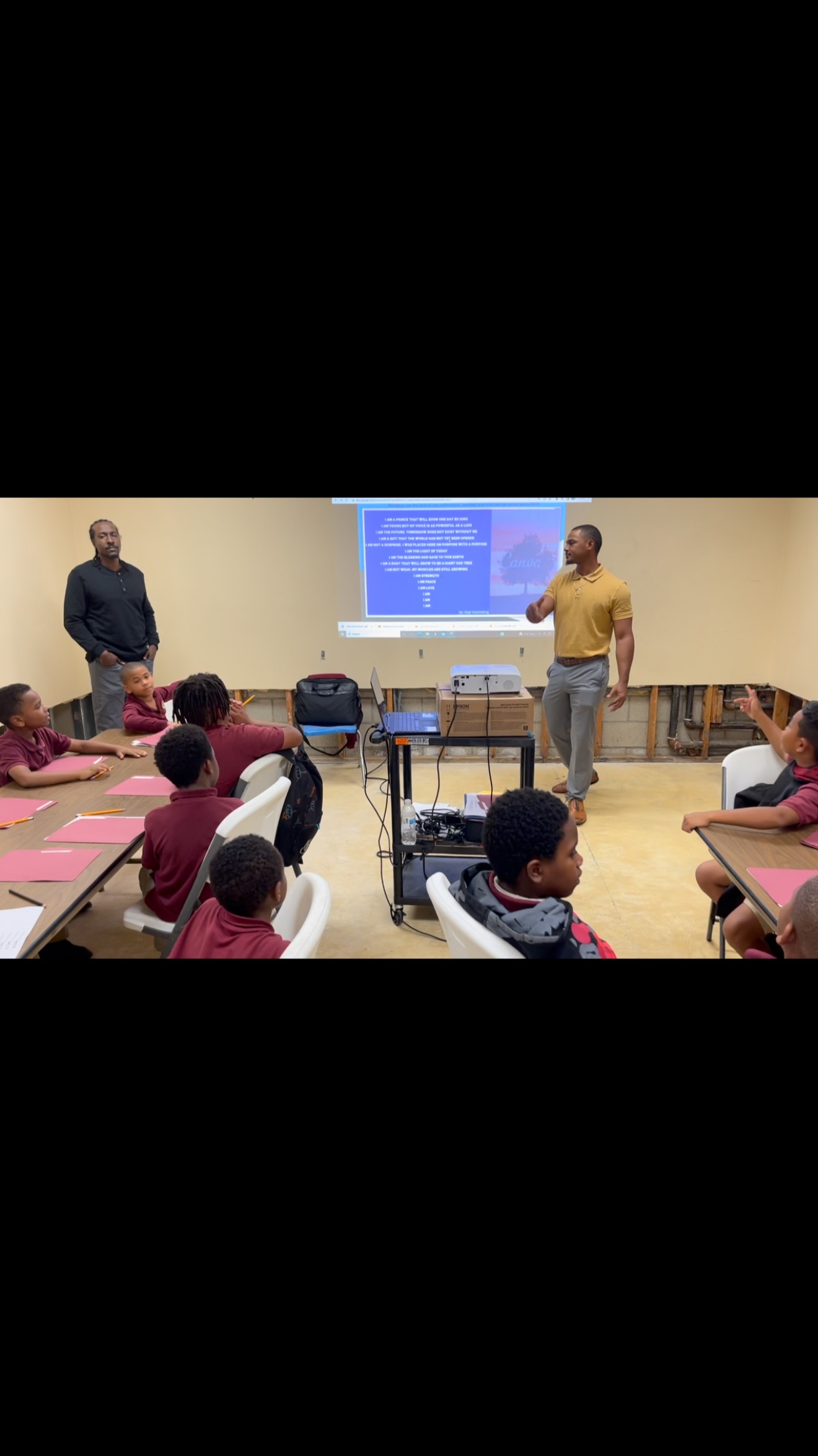 Peace Dreamers,
If we don’t pour into our next generation then we miss the mark on a brighter tomorrow 🙏🏿.
Dreams Training Facility - It all starts with a dream
#keepdreaming