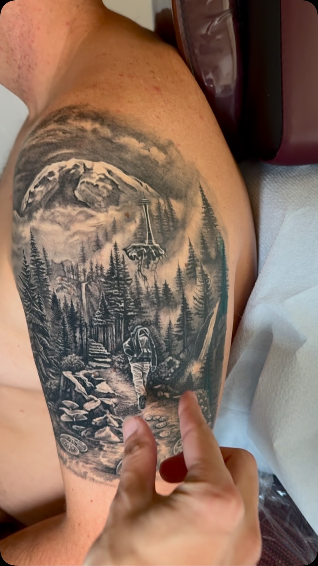 ✨Extraordinary results require extraordinary work! ✨
Check out how this tattoo evolved during each session.
Thank you to all of you who are placing deposits to start your new tattoo!
Thank you, Ryan, for sitting like a rock during each session. Only three sessions made this piece possible.
Remember that I always do follow-up sessions on my tattoos. This means that once a project is complete, I want my canvas to come back and let me take a professional look at the healed result and make improvements as needed so we can get the most out of each piece without limitations.
This tattoo is fully complete, including its follow-up sessions, and that's why, in the videos, you can enjoy all the details, and I can even touch the tattoo!
⚠️👇ABOUT DETAILS!👇⚠️
Early this week, one of my friends asked me about the aging process of a very detailed tattoo and how I managed to settle these small details so that they would stay over time.
The answer is simple: love, dedication, and hard work from both my canvas and I are what really make this a reality.
So, suppose the details on your piece are insufficient or didn't even make it through the healing process. In that case, you should know that all of that could have been avoided by choosing the artist based on their skill and not their cost and trusting the process by putting all the work your artist is trying to get out of you to make a successful tattoo together.
Remember, your skin will stay with you forever, as will the tattoos you put on it. There is no such thing as too much when choosing something for life.
#joseneedlestattoo #joseneedles #seattletattoo #olympiawashington #blackandgreytattoo #dreamtattoo #healedtattoo #detailedart #tattooprocess #thankyou #ilovemywork #pnwadventures #pnwtattoo