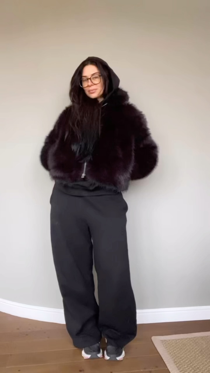 Being all over a city is my favorite place to be, and I never know where life might take me, but I do know that I like form, function, and design when it comes to how I navigate a city. @Merrell has delivered innovation in a hiking sneaker that is goes from city streets to trails (or deserts) seamlessly. For wherever my adventures might take me next. #MerrellCrew (Even Time Magazine named the SpeedARC Surge BOA one of the best inventions of 2024)