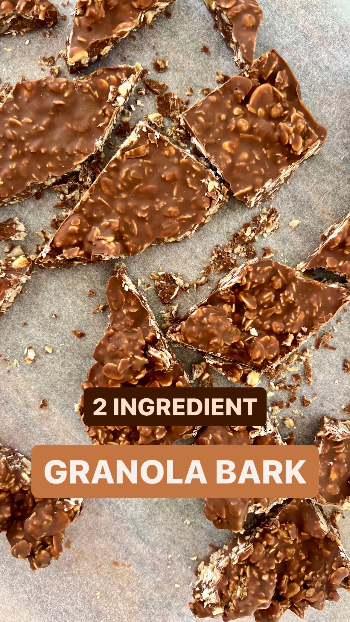 2 INGREDIENT GRANOLA BARK
Pick your fave block or choccy and your fave box of granola, melt the choc, mix in the granola and leave to set in freezer before chopping up & storing in fridge for an easy snaaaack🍫🥜
#snackideas #snackrecipes #snacks #nutrition #nutritionist #dietitian #dietician