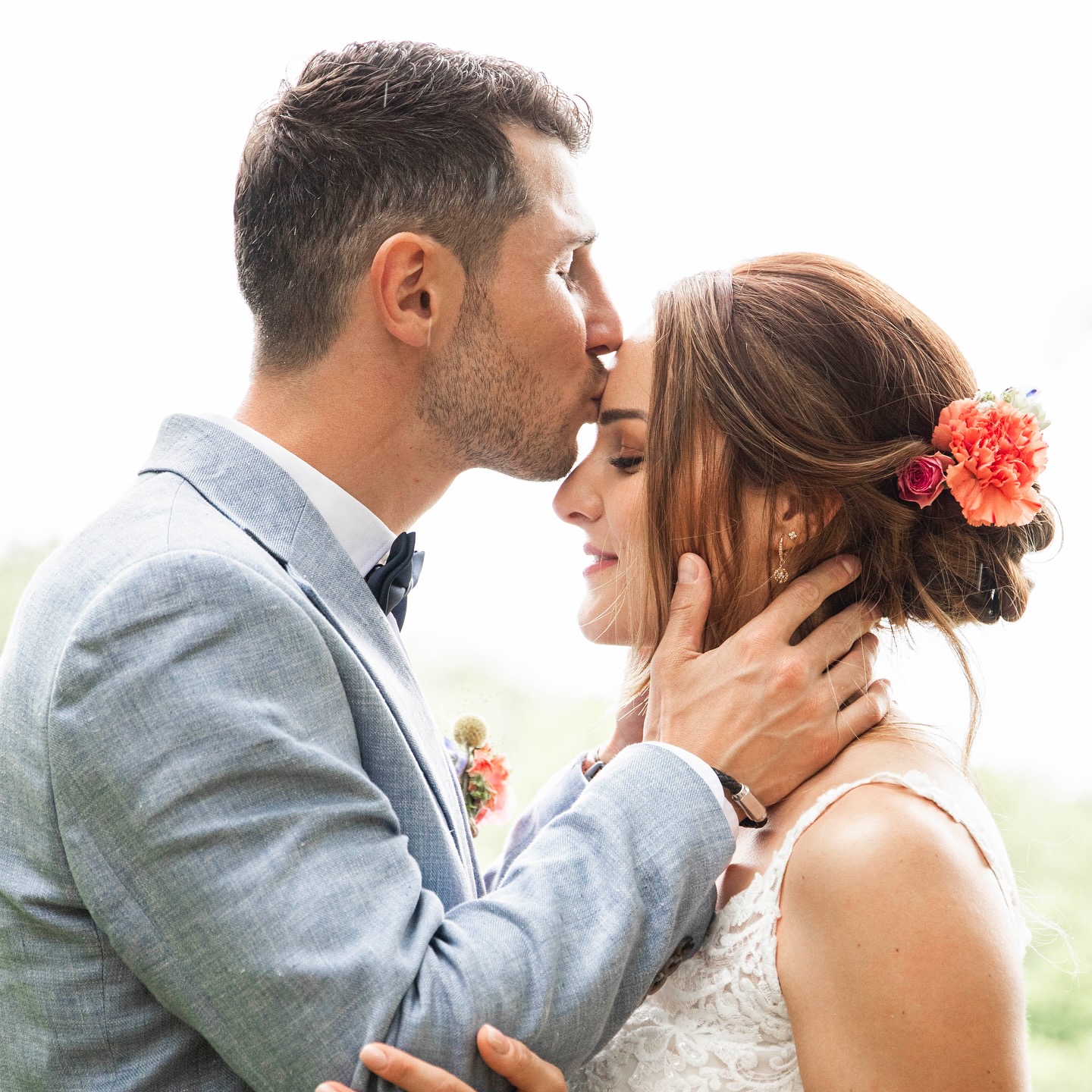 Photo de couple lors d’un mariage à @labastidedejaillans 🪻
2024
#mariage #wedding #love #deco #bride #weddingday #amour #weddingdress #bridetobe #couple #weddingplanner #robedemariee #lyon #photographelyon #weddinginspiration #france #fashion #mariagelyon #photography #weddingphotography #reportagespotlight #beaujolais #weddingphotographer #canon5dmarkiv #canon #photographemariage #reportage