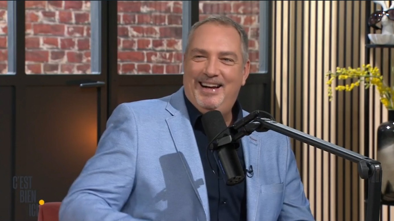 @messmer_officiel qui goûte un welsh, voyez ce qu'il en pense.
Merci au @georgesvlille d'avoir fait découvrir ce délicieux plat et regardez jusqu'au bout, peut être que des infos sur la prochaine édition s'y trouve !