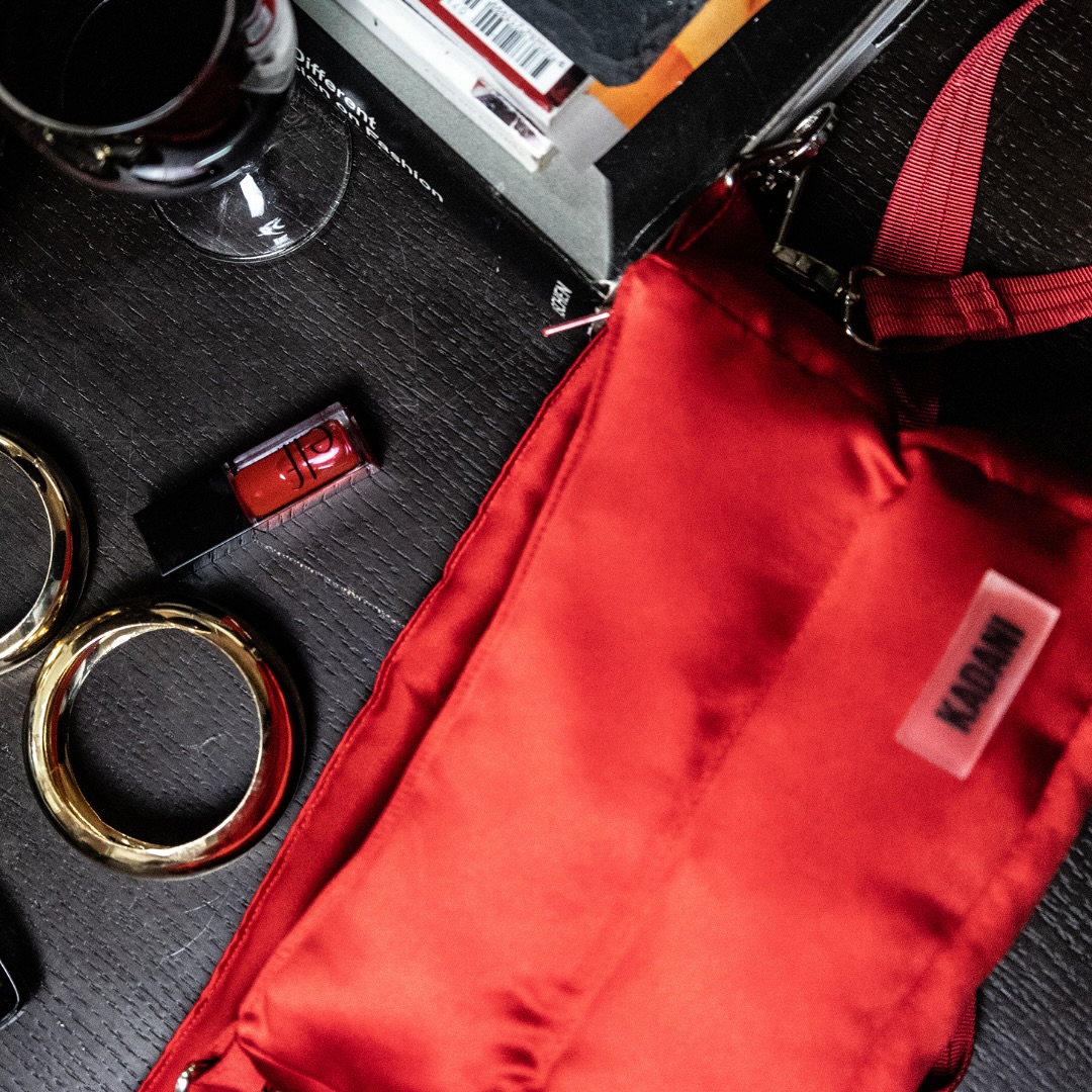 What’s the weirdest thing we would find in your bag ? 🤭👀
We came across this story that we just had to share !!
Bullets !?!
We listen and we don’t judge 👀