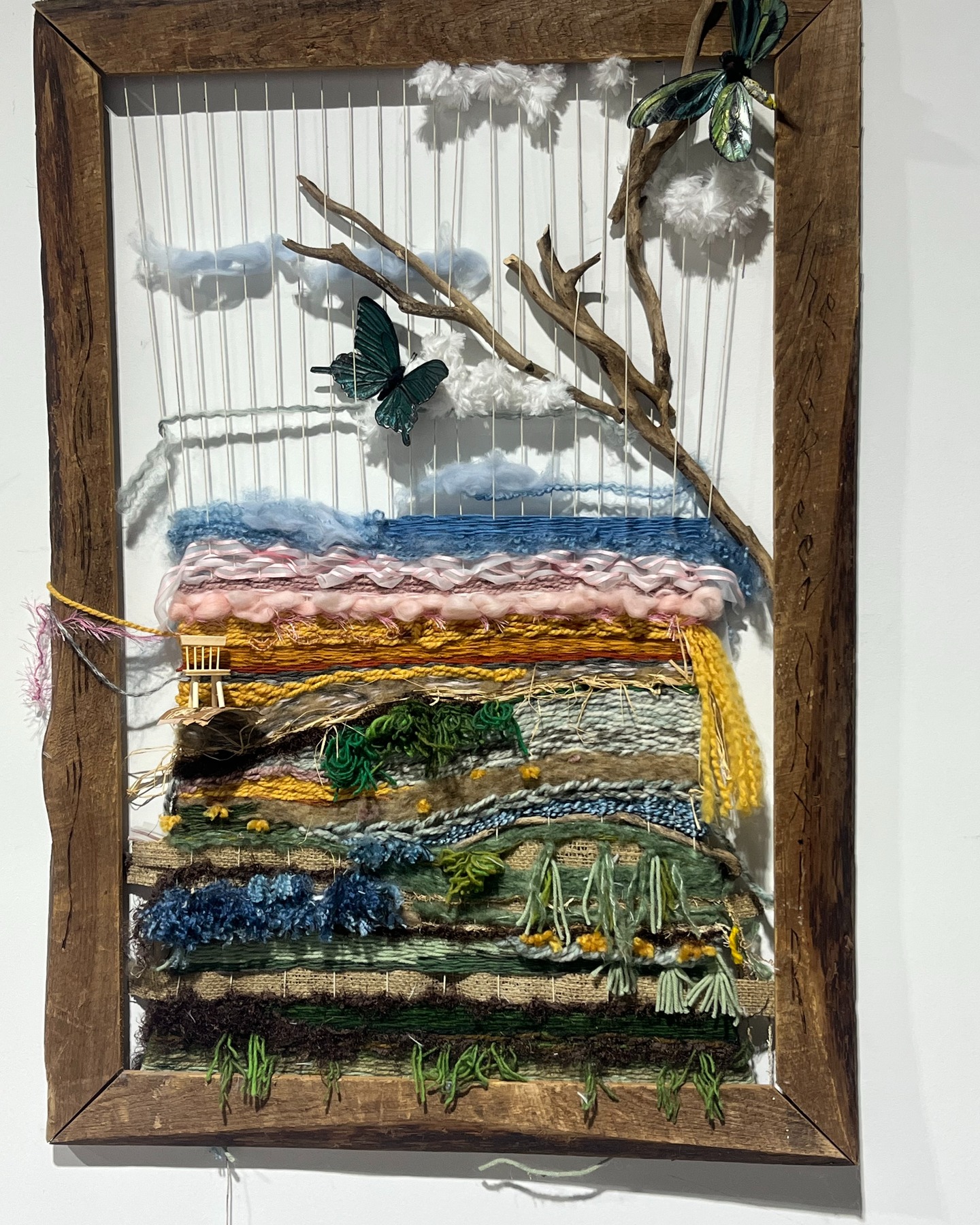 New Year - New Studio - New Works
Changing gears again and moving back to fiber arts. Loving the textures and playing with objects at the same time. Work in progress.. watch how it progresses! :)
MNTD STUDIOS - 800 Union Ave
#foolproof #bridgeportct #eastend #fiberart #weaving #mixedmedia #nature