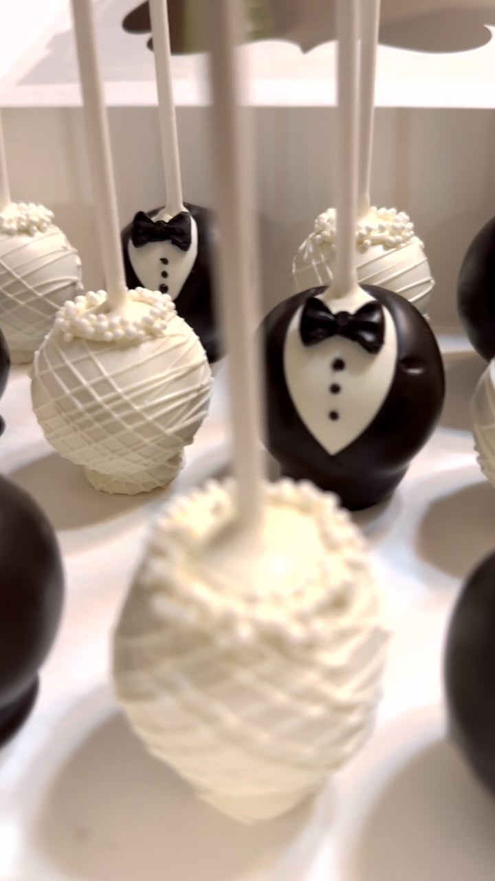 2025 Brides & Grooms WYA? 👀 Perfect for Bridal Showers, Engagement Parties, & Wedding Favors 💍
Order now by clicking the link in my bio! 🤍
•
•
#weddings #njwedding #newjerseywedding #2025bride #weddinginspo #explorepage #trending #desserts #favors #creative #wedding #bride #2025brides #monmouthcounty #oceancounty #centraljersey #northjersey #southjersey #smallbusiness