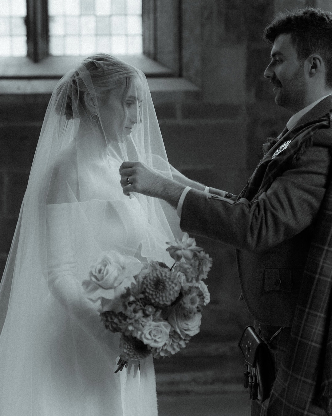 Róisín + Fraser ✨
@bechteljane
@jennyrossmakeup
@eireannroberts_hair
@rachelscottcouture
@macgregorandmacduff
@erinrosefilms
@sianniemoodie
@reel_of_fortune
@sugardaddysedinburgh
@edinburghcateringco
@lucymarchstudio
@pixieroseflowers