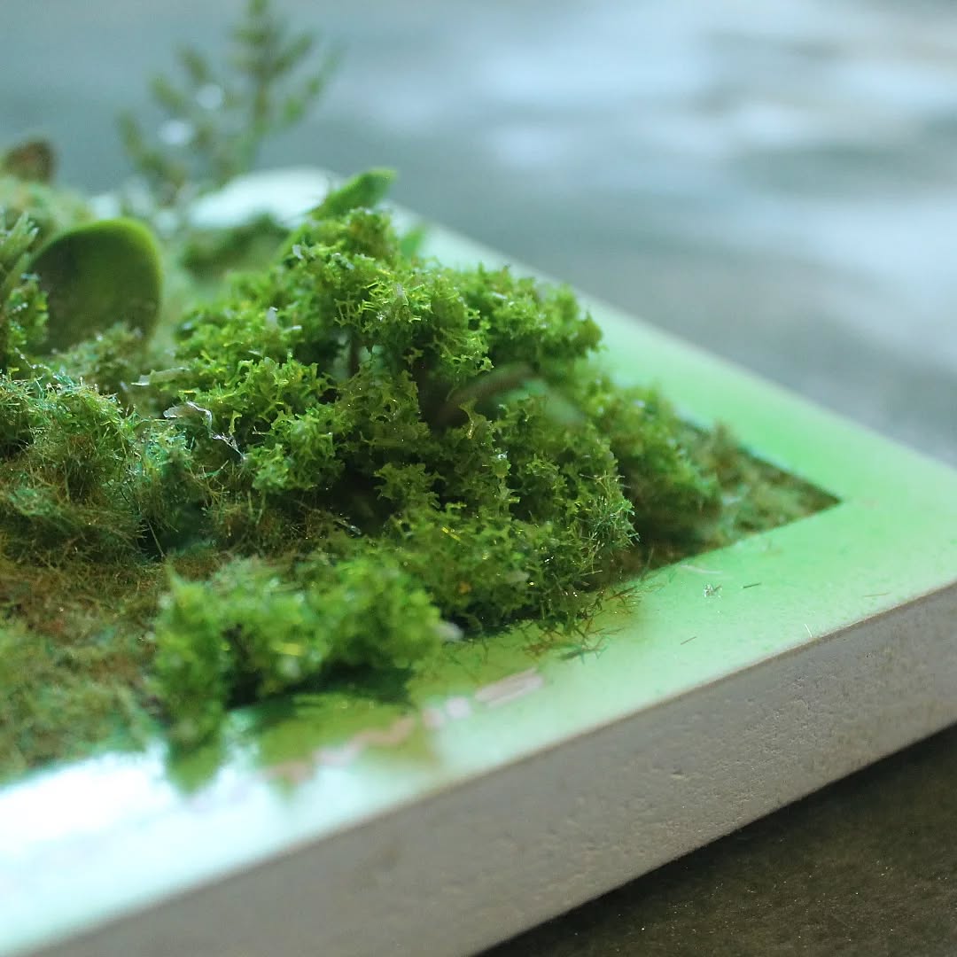 Natural edges meets framing precision with the SiiMULATE Relief SQUARE ◻
Sure to enrich any space!
Measuring 15x15x7.5cm this small elevator delivers just that touch of elegance and compliments our commitment to meticulous craftsmanship, to enrich your environment.
Can be both a Wall Decor via reverse hanging system or layed flat as a centrepiece for multipurpose and ever evolving state.
As We SiiMULATE 🌿
#siimulate #relief #interior #decor #designer #nature #simulateyourspace