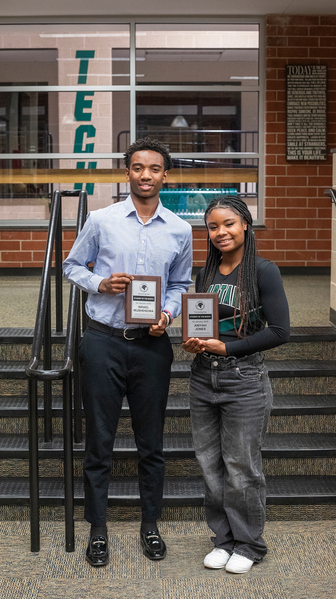 Congratulations to our students of the month for January!
⭐️ Aniyah Jones
⭐️ Israel Mushendwa
We really enjoyed recognizing these students during yesterday's Joint Operating Committee meeting! #YorkTechProud