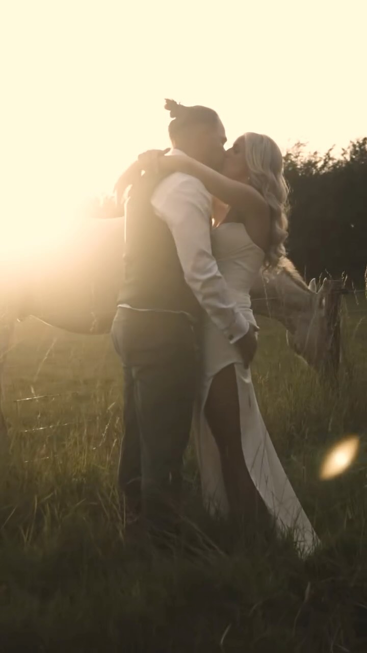 Sonny & Lauren
After a wild year Iโm back in full editing season! Keep your eyes peeled dropping this years wedding moments thank you to all my couples what a year!
#weddingvideographer #mickletonhillsfarm #mickletonhillsfarmwedding #weddingteaser #weddingvideo #weddingday