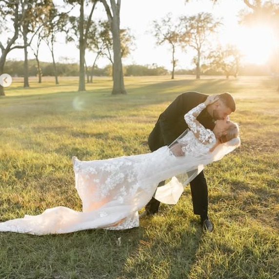 ✨ Celebrating Love, Family, and Beautiful Moments ✨
I had the absolute privilege of being part of Caitlin’s journey to her big day. She’s not only a stunning bride on the outside but has a heart that radiates just as brightly. What made this experience even more special was the chance to meet and tan her incredible family, her loving stepmom, her proud dad, and her adorable baby brother (who didn’t need a tan but stole my heart anyway 💕). I was honored to bring Thee Tan Haus to Dade City for a mobile tan party filled with so much love, laughter, and the kind of warmth that makes you feel right at home.
@thecaitlinberg, your wedding glow wasn’t just from the spray tan. but from the love and joy surrounding you. Your family’s kindness and genuine hearts left such an impression on me, and being part of such a meaningful milestone is something I’ll always treasure. From the bottom of my heart, thank you for trusting me to add a little extra glow to your special day. Wishing you a lifetime of happiness, love, and cherished moments.