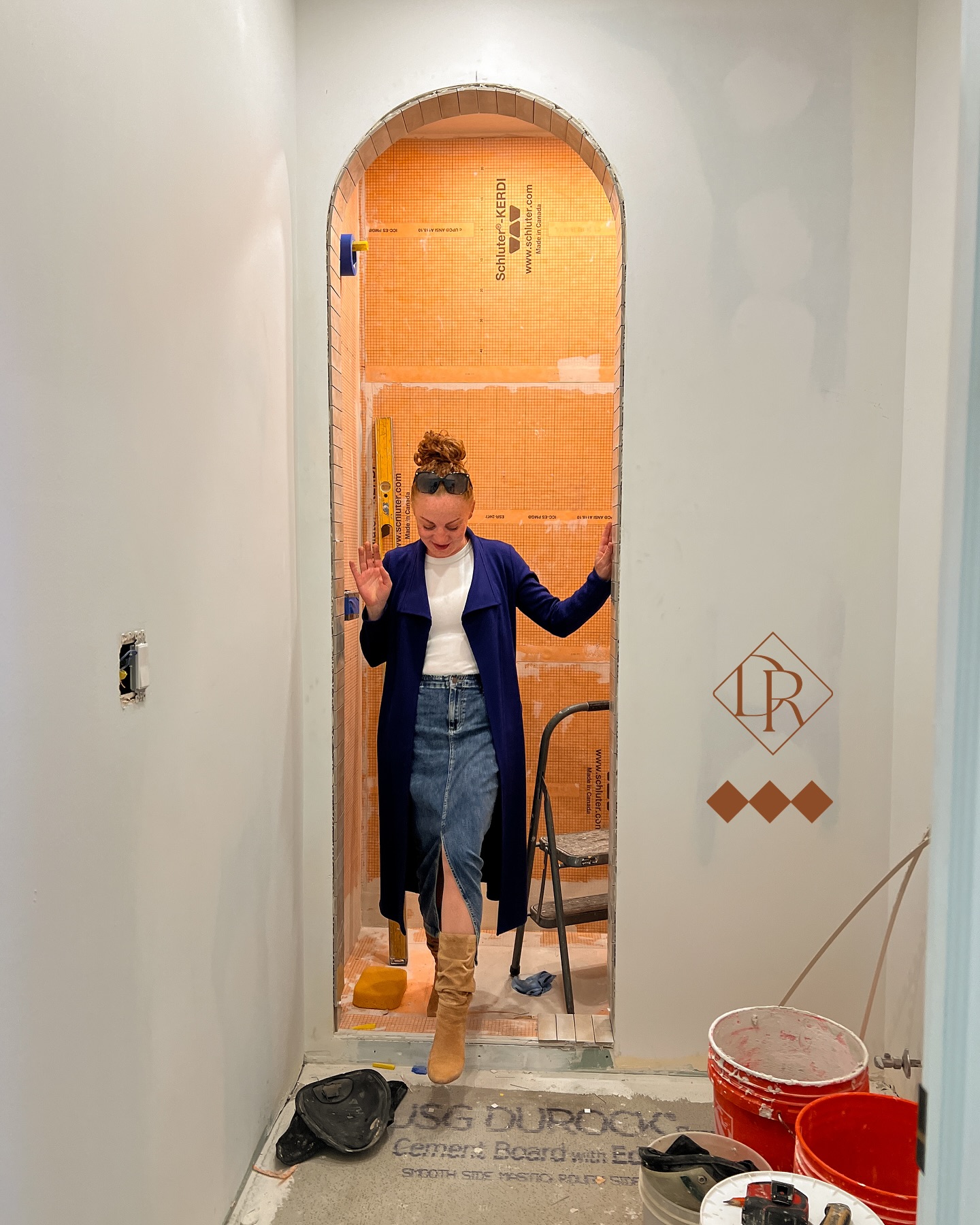 Without even realising it!! From the grandeur of the Alhambra to the intimacy of the stone bathroom.
Sometimes inspiration comes quietly, stored away in the corner of our mind.. a moment in front of the arched door at Alhambra during my visit this summer, unknowingly planted the seed for the design I created today..
The Mediterranean style with its timeless elegance, its patterns, earthy tones which inspired my branding, now feels like it is becoming a part of me..
the connection between what we see and what we create ran deeper than we often know.. it is incredible how beauty can shape us in a way we don’t always expect!
A special thank for my wonderful client who captured this moment of me during my site visit!
Sharing more progress of this beauty in my stories! Follow along the design journey 🤎
#mediterreandesign #patterninspiration #earthytones #timelessarchitecture #timelessdesign #subconsciouscreativity