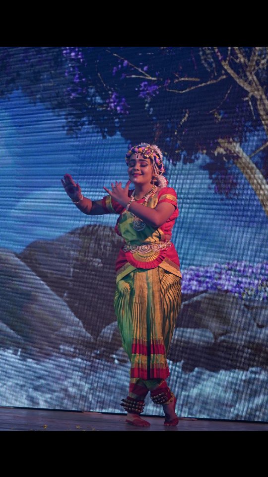"Gokula, where love and joy overflow, and Lord Krishna's divine presence makes every moment a celebration."
Mother daughter performance # SangiTharanga Dance and Music School Surat #Bharatanatyam #Classical dance
Pic -MACFILMS PRODUCTIONS @mac_films20
Digital backdrop @nishanthneerabidre