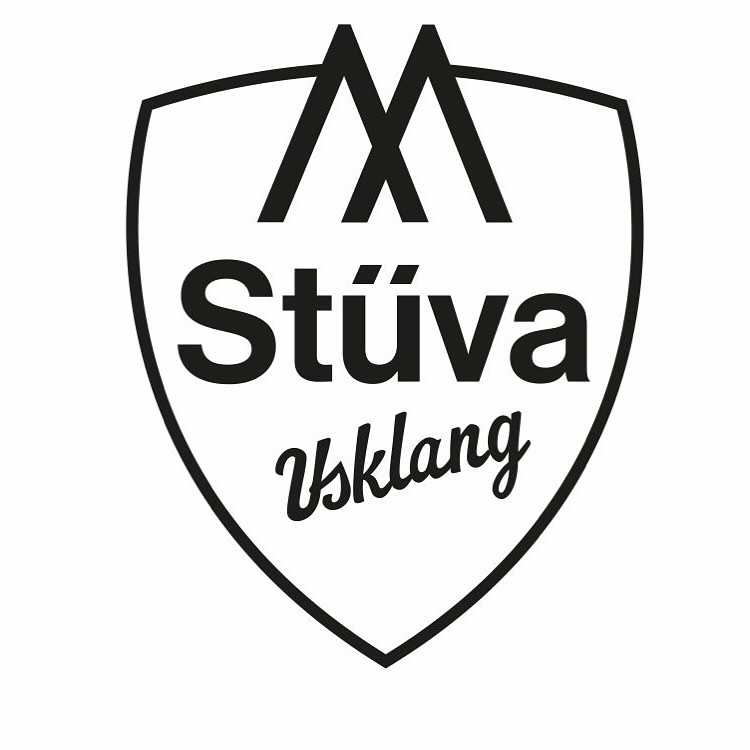 UPCOMING! STÜVA USKLANG!
Ab dem 1.2 auf der Stüva Terrasse, in der ONE Lounge und an der ONE Bar, Start 15:00!
Geniesst bei uns die letzten Stunden Eures Skitages mit leckeren Drinks, selektionierten Weinen und köstlichen napuletanischen Pizzen.
Musikalisch begleitet Euch ein DJ oder angesagte Live Bands damit auch die Tanzfreudigen auf ihre Kosten kommen!
"Cho oder Cho" ist das Motto und lasst Euch von uns verwöhnen! Wir freuen uns!
Euer STÜVA Team
