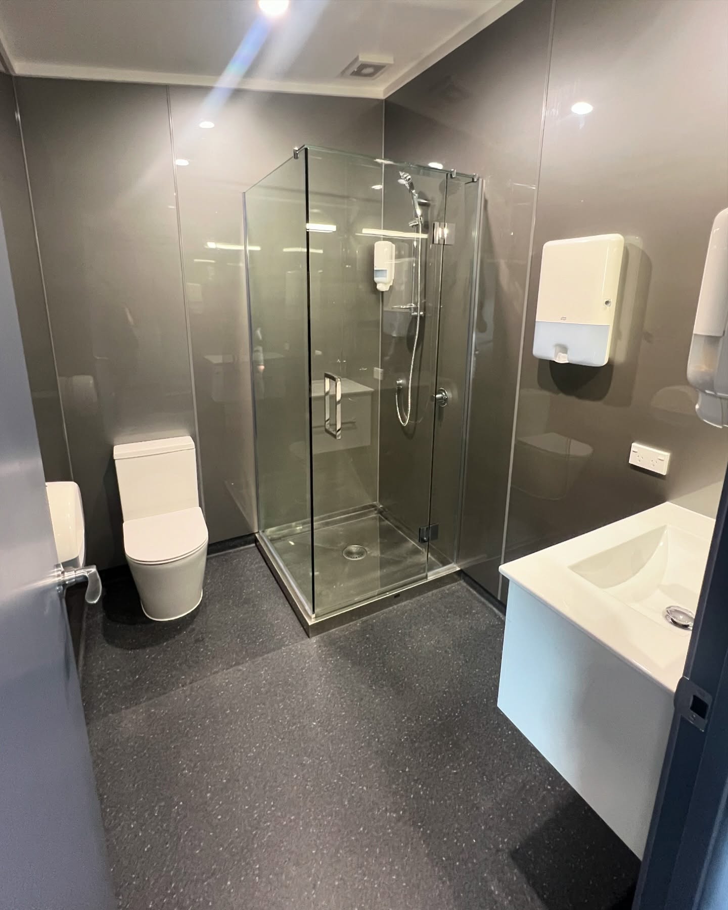 Project: Mangere Fire Station
A fire station bathroom block upgrade we worked on before the Christmas break. This included three bathroom upgrades and a temporary portacom unit installed onsite during works. Tidy job by the team @cardiffcarlton @rileykingston5