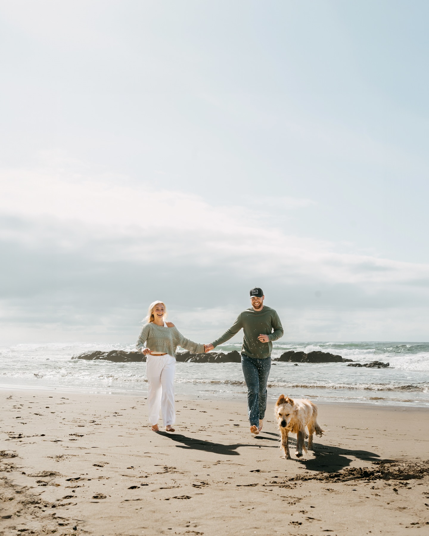 Really missing those beautiful sunny days on the beach right now in this 30 degree weather I’ve been waking up to lately 🥹🤍