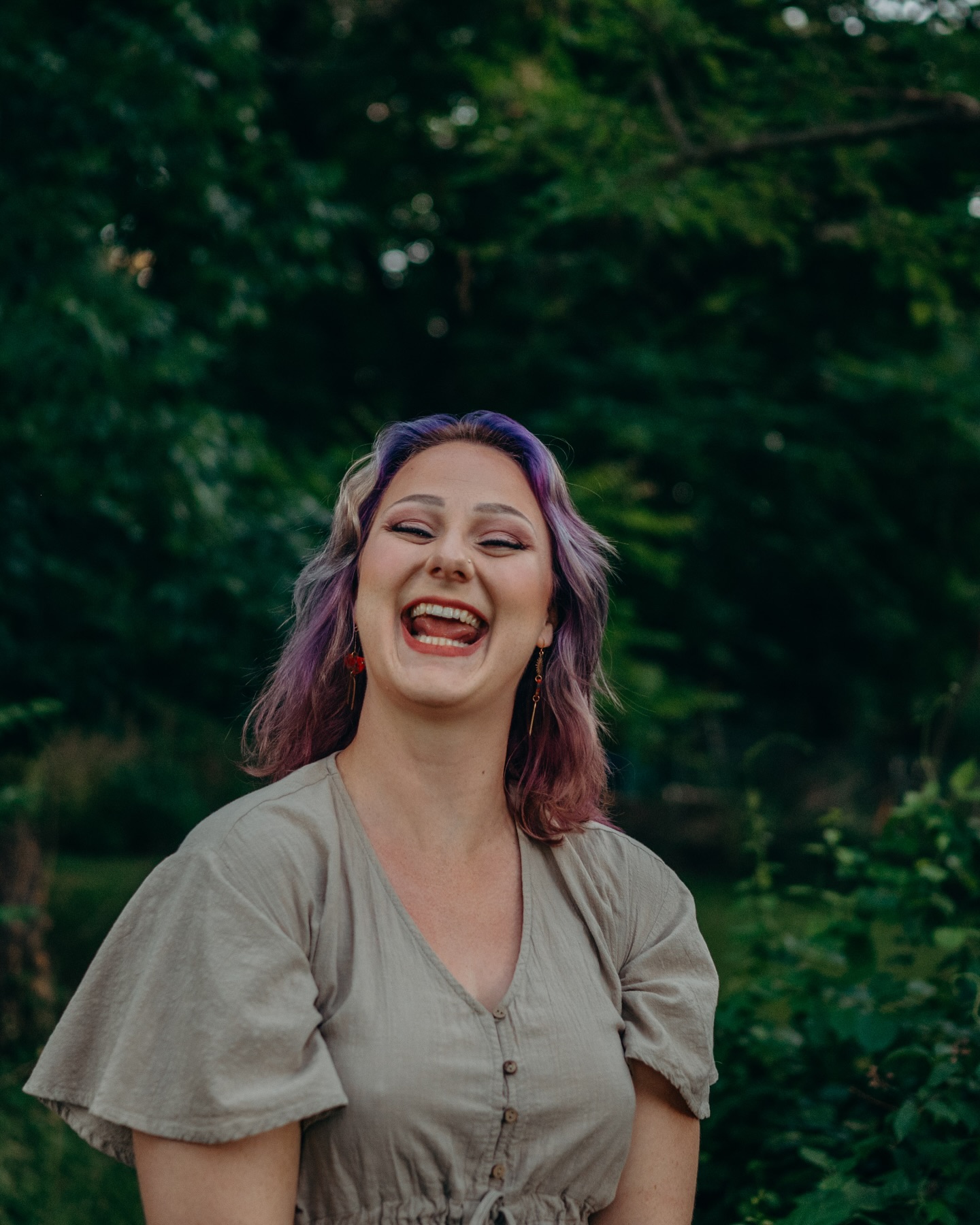 Meet the Maker!!
Hey there! I’m Shannon, the artist, photographer, and Tea Witch behind Sage & Lens. ☕️ 📸
I couldn’t decide what I wanted to create and share into the world, so I decided to do it all! Not only am I the owner of @shannongagephoto, but I am also a visual artist who is endlessly inspired by nature, and I have an affinity for making loose-leaf herbal tea blends that have natural wellness properties.
I find I have a deep connection with nature and I draw my inspiration for my art from the beauty in the otherwise overlooked and sometimes “ugly” facets of the world around me.
Follow me on this journey as I brew up more ideas!