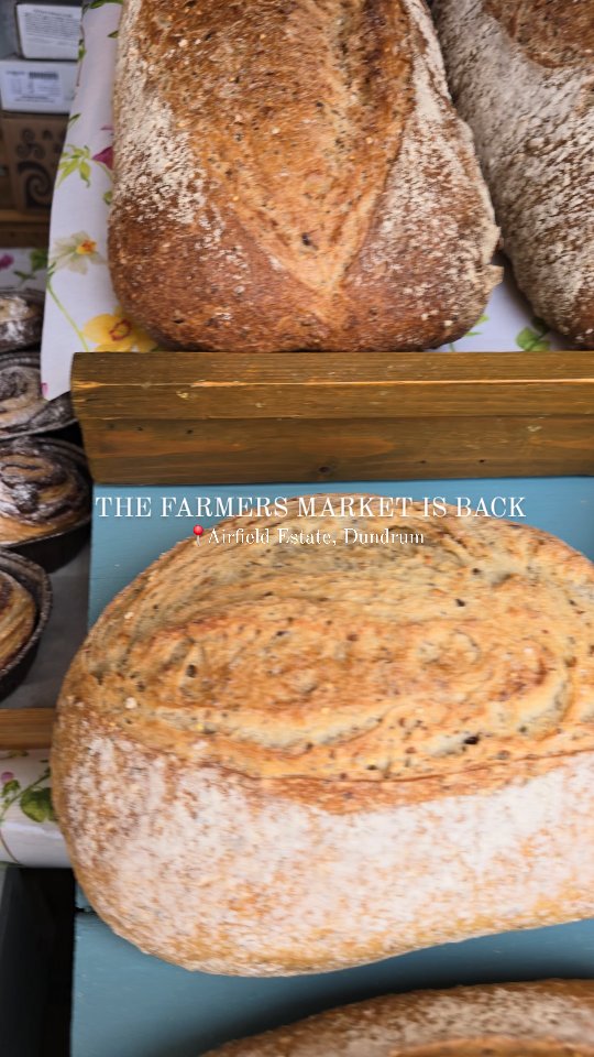 Delighted to be open with lots of fresh bread 👏🏻
#farmersmarket #local #supportlocal #supportirish #bread