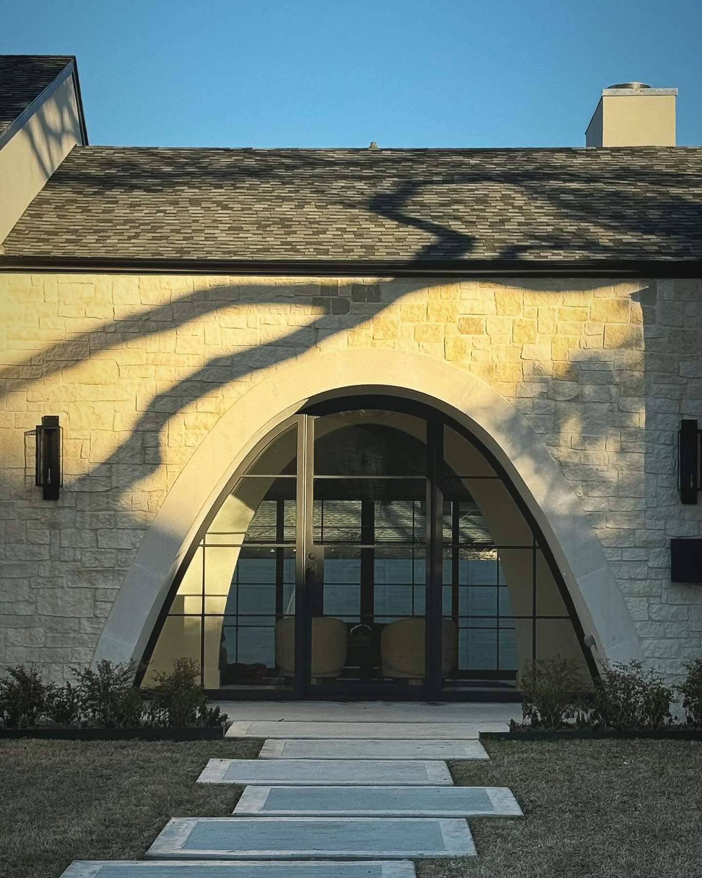 Westlawn #1
Construction & Interior Design : @me.development