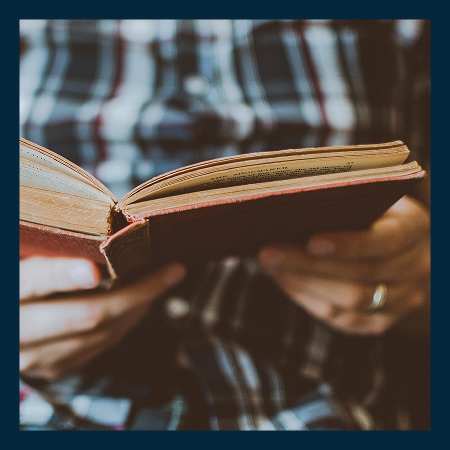 Our life today is simply a result of our habits. …and small habit changes over time lead to profound life changes!
Are you working on any habit changes this season?
#onethingatatime #onedayatatime #smallhabitsbigchange #mentalhealth #chooseyou #selflove #happyhumpday #mentalhealthmatters #innercompass #innercompasscounselling #mentalhealthvancouver