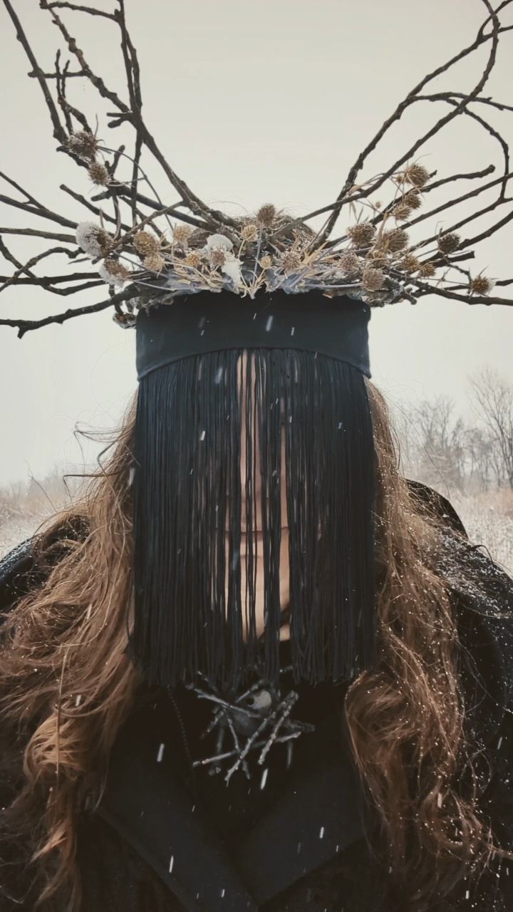 The Veiled One.
Divine. Primordial. Feral.
Riding storm clouds. Leaping over mountains. Hammering out valleys. Whirling through the mist.
An Cailleach.
Crone Goddess of the dark
I follow you through the windswept landscapes
Deep into the wilds of my heart.
Amulets to honor the winter offered in the webshop.
Bright Blessings through all the horror, dear ones.
📷 Assist: @frictionandpattern
✨ Cloak by @stonesparrowthreads
#wintersolstice #thecailleach #winter #witch #pagan #darkfolk #heathen #forestgoth #feral #ritual #goddessembodiment #ancientrites #ceremony #celticfolklore #cronewisdom #worshipinthewoods #praytothewilds #myallegiancetonatureistotal #vultureculture #bonejewelry #hagstone #crystaljewelry #copperjewelry #shadowwork #alchemy