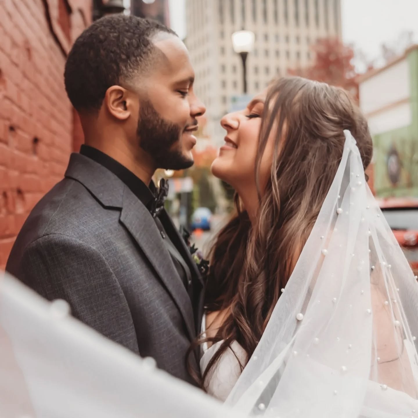 Need to share more of this stunning wedding 💍❤️
•
•
•
#weddingphotographer #capturethesemoments #radlovestories #allthemrealfeels #pnwwildlove #grahamphotographer #tacomaphotographer #seattlephotographer #santanaphotographyllc