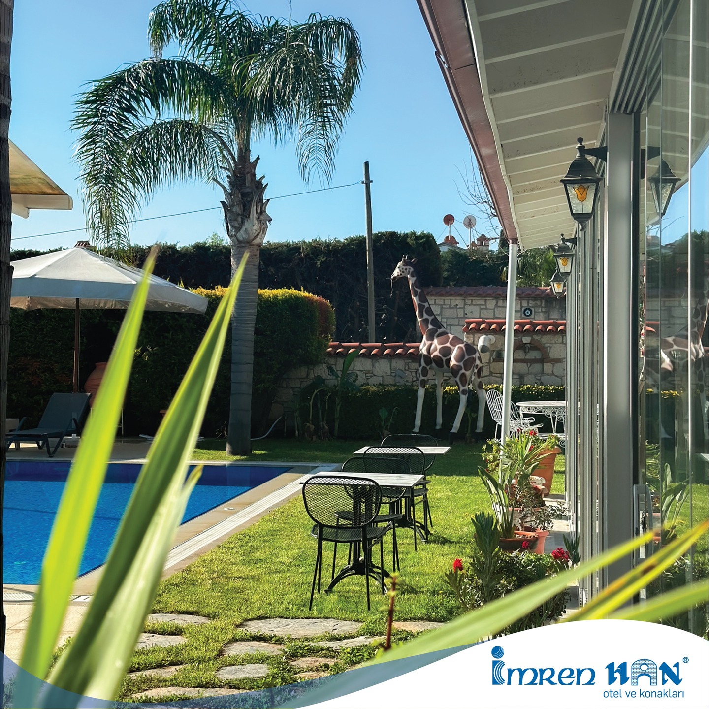 ✨İmren Han Otel ve Konakları, cıvıl cıvıl bahçesi ve özenle tasarlanmış ambiyansıyla sizi eşsiz bir tatil deneyimine davet ediyor.♥️🪭