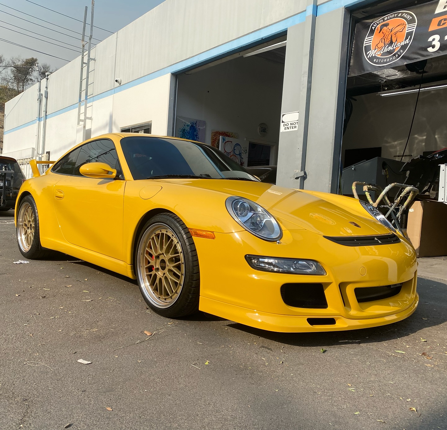 Thank you for your support Byron!
#mulhollandmotorsports #newburypark #speedyellow #997 #porsche