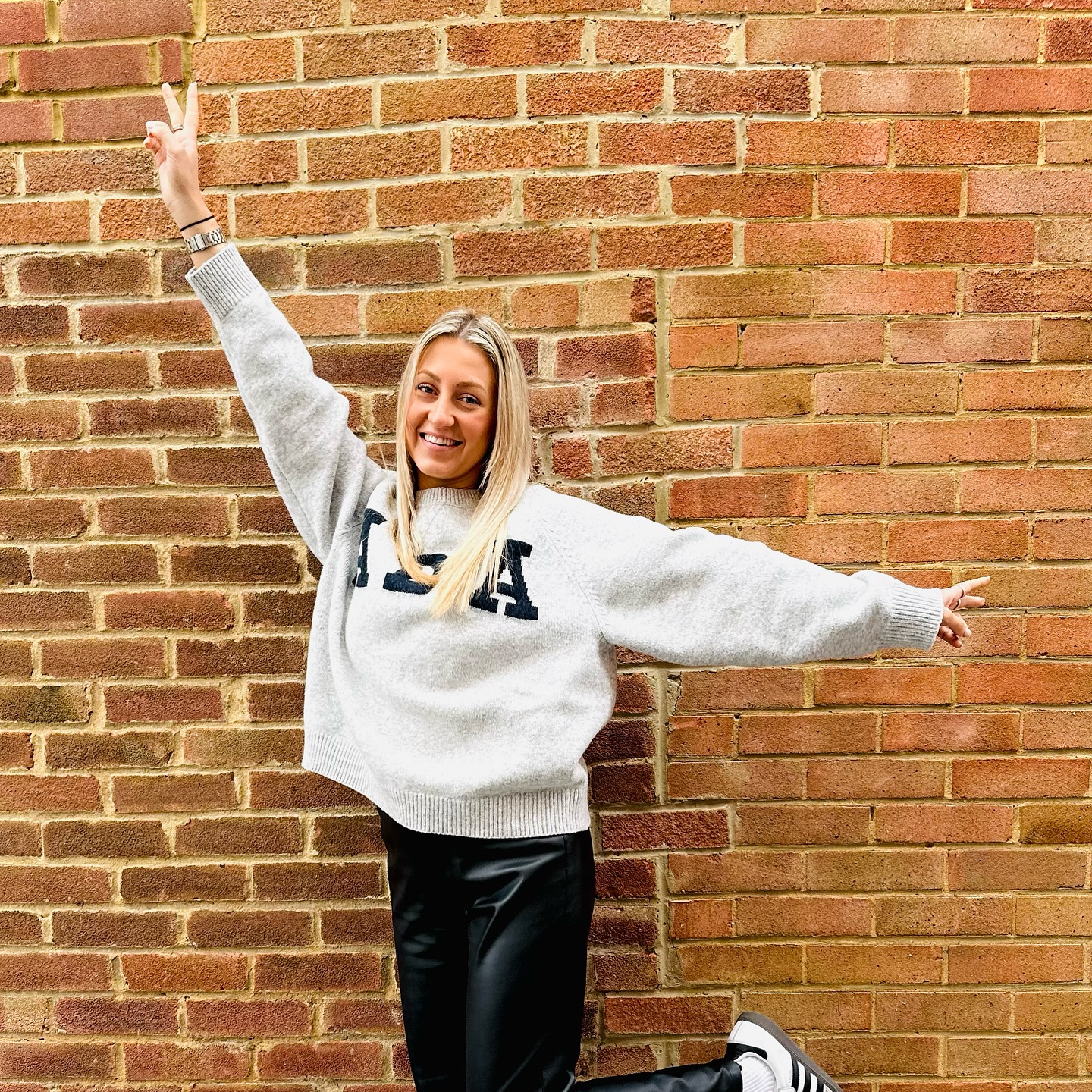 Congratulations to Ella for her 1 year anniversary with us! It’s been an absolute pleasure having you as part of the team. We really appreciate your hard work, dedication, and enthusiasm you’ve brought to the team over the past year.
Your contributions have made such a positive impact, and we’re excited to see your continued growth and success over the coming years. Here’s to many more!
Thank you Ella x
.
.
.
#limebluesolutions #travel #hotels #events #design #venue #live #virtual #production #av #incentives #rewards #client #sitevisit #uk #teammeeting #successful #LuxuryHotelsUK #venuefinding #eventprofessionals #eventprofsuk #berkshire #cookham #creativesolutions #eventstyling #lifestyle #team #celebrations #anniversary