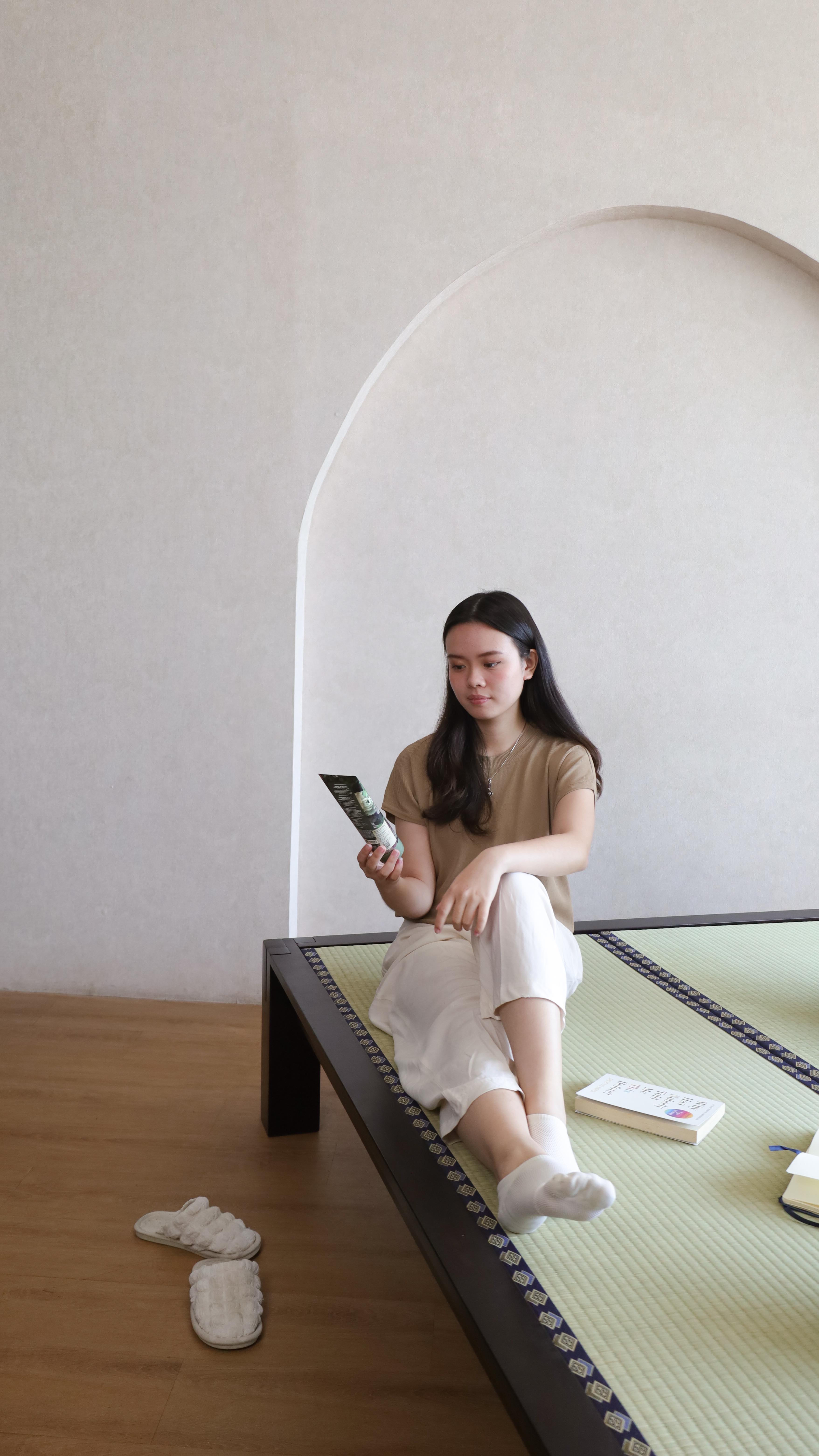 Kadang kemauan hati emang selalu bertolak belakang sama kewajiban😂😭