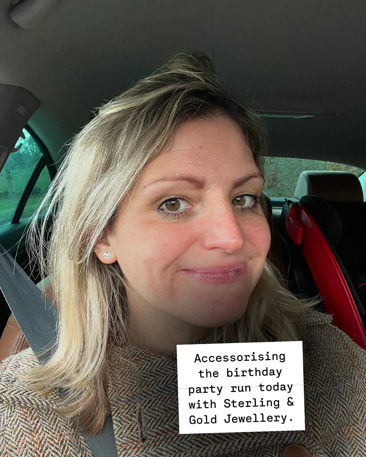 Accessorising today’s outfit with @sterlingandgold.co.uk while running around and dropping off to kids birthday parties todays! 🤩
I’m Wearing Stormy Seas pendent 🌊 & Pantheon Earrings - shop both today
www.sterlingandgold.co.uk
#sterlingandgold #handcraftedjewellery #hillsborough #lisburncity #supportlocalbusiness