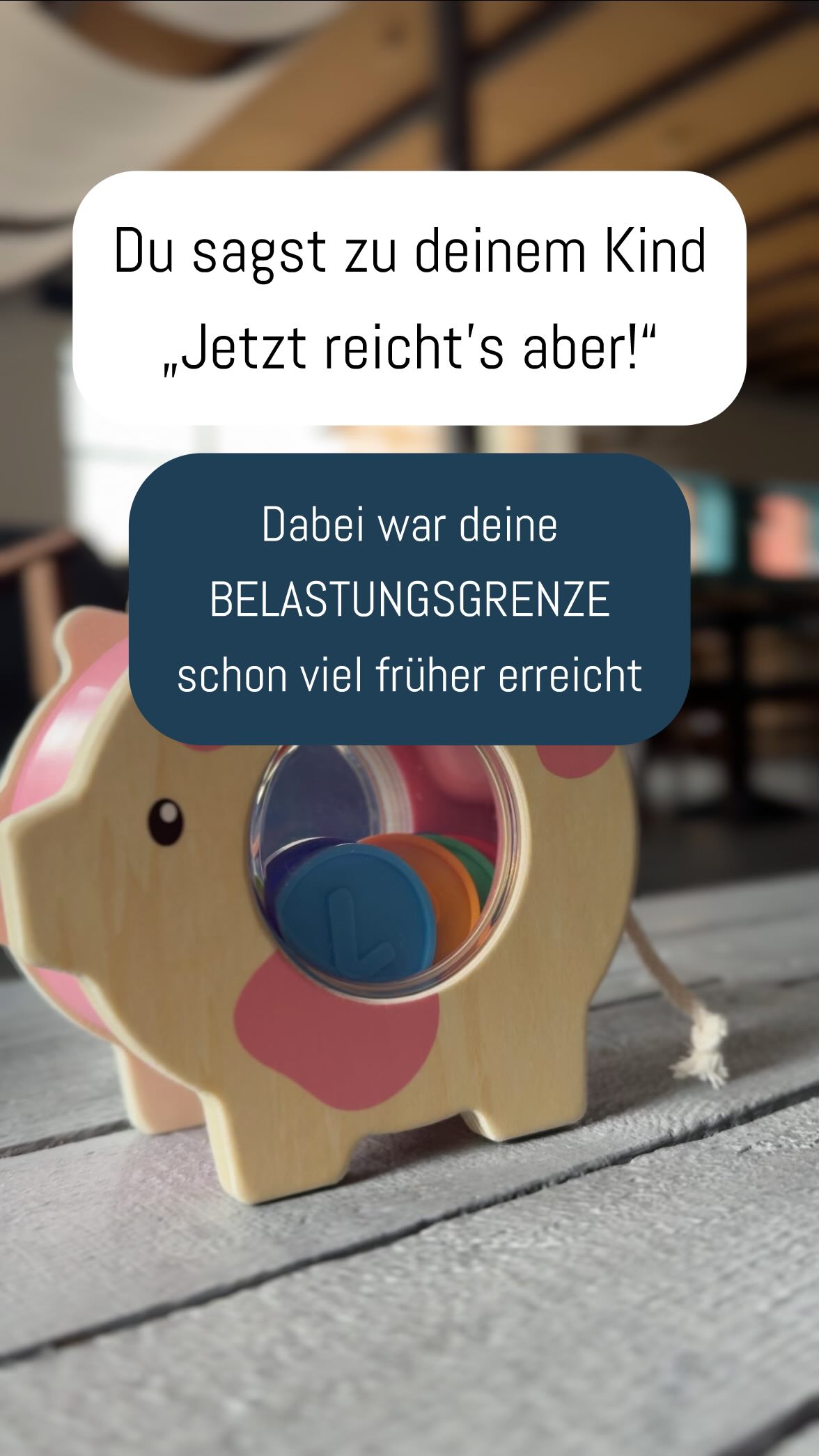 Konkret ⤵️
👉🏻 Geh 5min früher vom Spielplatz weg.
💥 Beende einen Geschwisterstreit vor dem großen Knall.
✋🏻 Sag Stopp, wenn du gereizt und nicht erst wenn du überreizt bist.
🫗 Füll das Glas deines Kindes selber, wenn du heute keine Nerven für verschüttetes Wasser übrig hast.
🥞 Lass zu einem Treffen alle etwas zu Essen mitbringen.
🍰 Es muss keinen selbst gebackenen Kuchen zum Geburtstag geben.
🚕 Lass dein Kind mit seinem Spielzeugauto ins Bett gehen, wenn es das unbedingt will.
Kennst du deine Belastungsgrenze?
Kommunizierst du deine Belastungsgrenze?
Kommunizierst du deine Belastungsgrenze rechtzeitig?
Genauso wie du nicht 100% deines Geldes ausgeben und nicht 100% deiner Zeit verplanen solltest, ist es weise, wenn du nicht 100% deiner ganzen Kraft hergibst.
Weiche
👉🏻 zu Gunsten deines Wohlergehens
👉🏻 und für das Wohl deiner Beziehung zu deinem Kind
von deiner Idealvorstellung ab.
Du wirst sehen: Wenn du „nur“ 80% gibst, wirst du mehr Zeit haben, dein Kind zu genießen. Du schaffst außerdem Raum für Wachstum.
In Schweden 🇸🇪 gibt es übrigens viele Unternehmen, in denen ein Vollzeitarbeitsplatz 30 anstatt 40 Stunden pro Woche umfasst - bei gleicher Produktivität.
#beziehungsorientiert #Erziehung #Elternsein #Familienleben #Familienalltag #AlltagmitKindern #Kindheit #Mamasein #Papasein #Familie #ElternschuleDahlmann