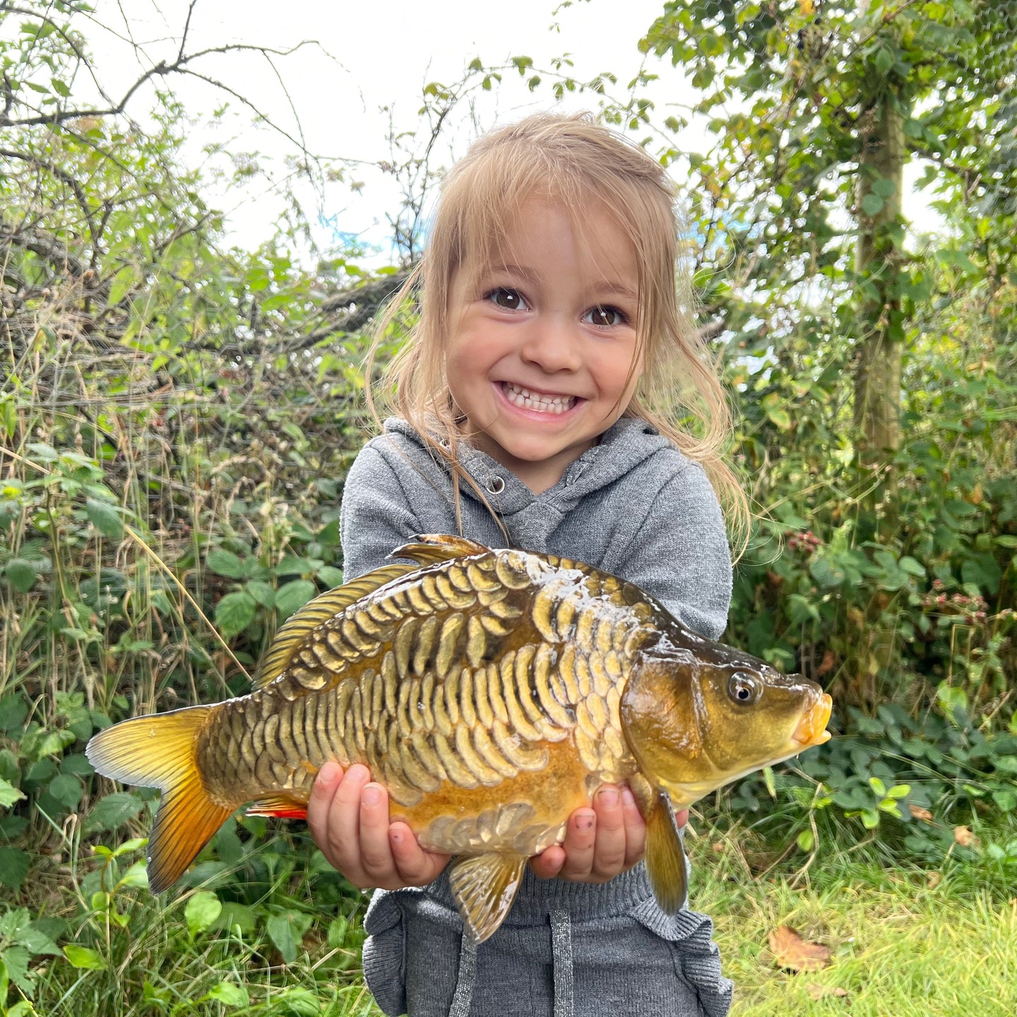 Throwback Thursday - The joy of catching your first carp 😊#carpballs #dischargebaits #smile #joy #firstcarp #carpfishing
