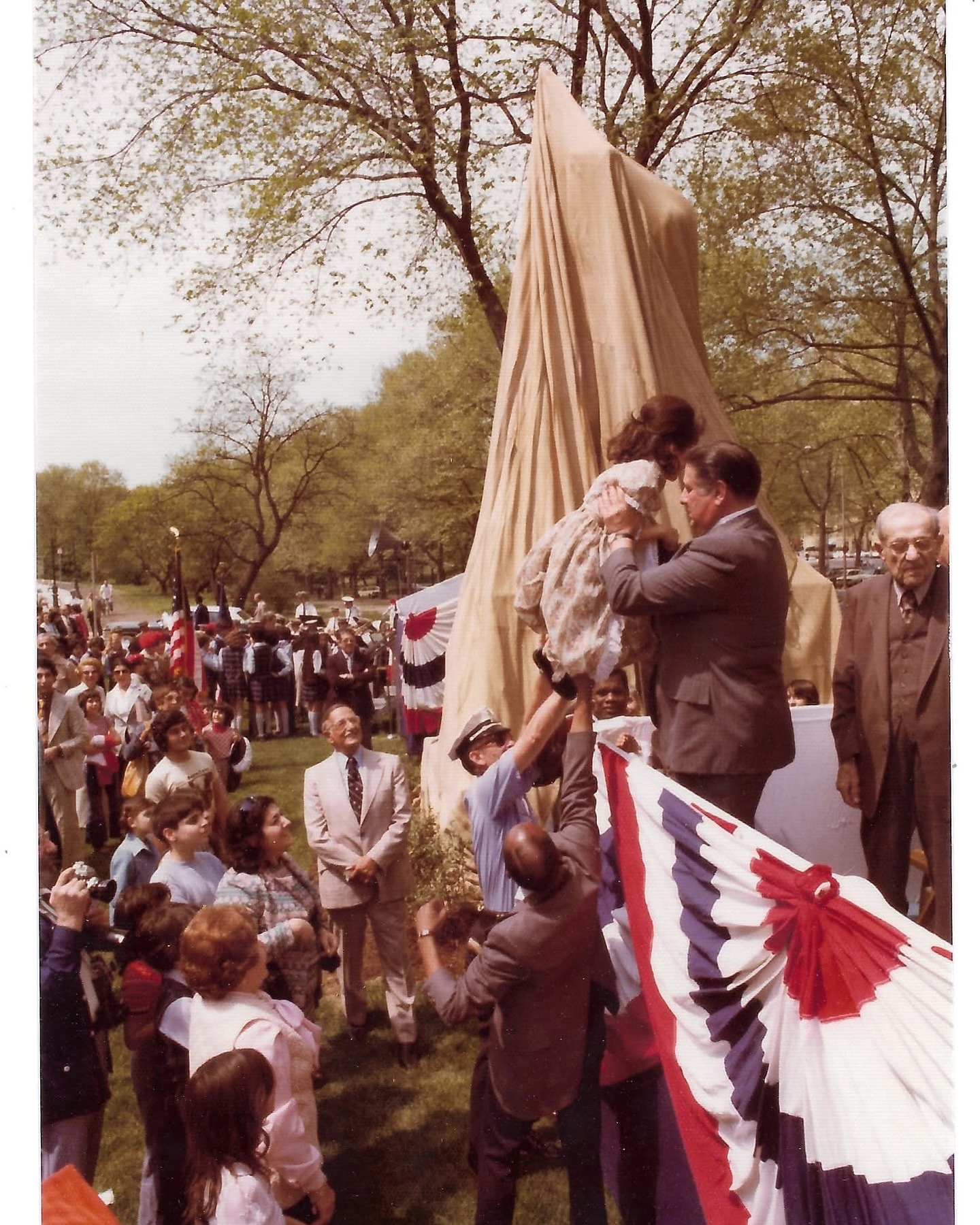 As we near the groundbreaking for our new historic site, it is integral that we recall our past and our roots. The Armenian Heritage Walk will be unveiled in time to celebrate the original site’s 50th anniversary as well as the United States’ 250th anniversary.
Below we wanted to share images of the memorable day in 1976 when the original Meher Statue was revealing in Philadelphia. In only a few short months, on April 26, 2025 we will be breaking ground and starting construction to build the Armenian Heritage Walk on the very same soil. As we near this date, we invite you all to be a part of history by following along the journey. Mark your calendars and save the date! More details to follow!