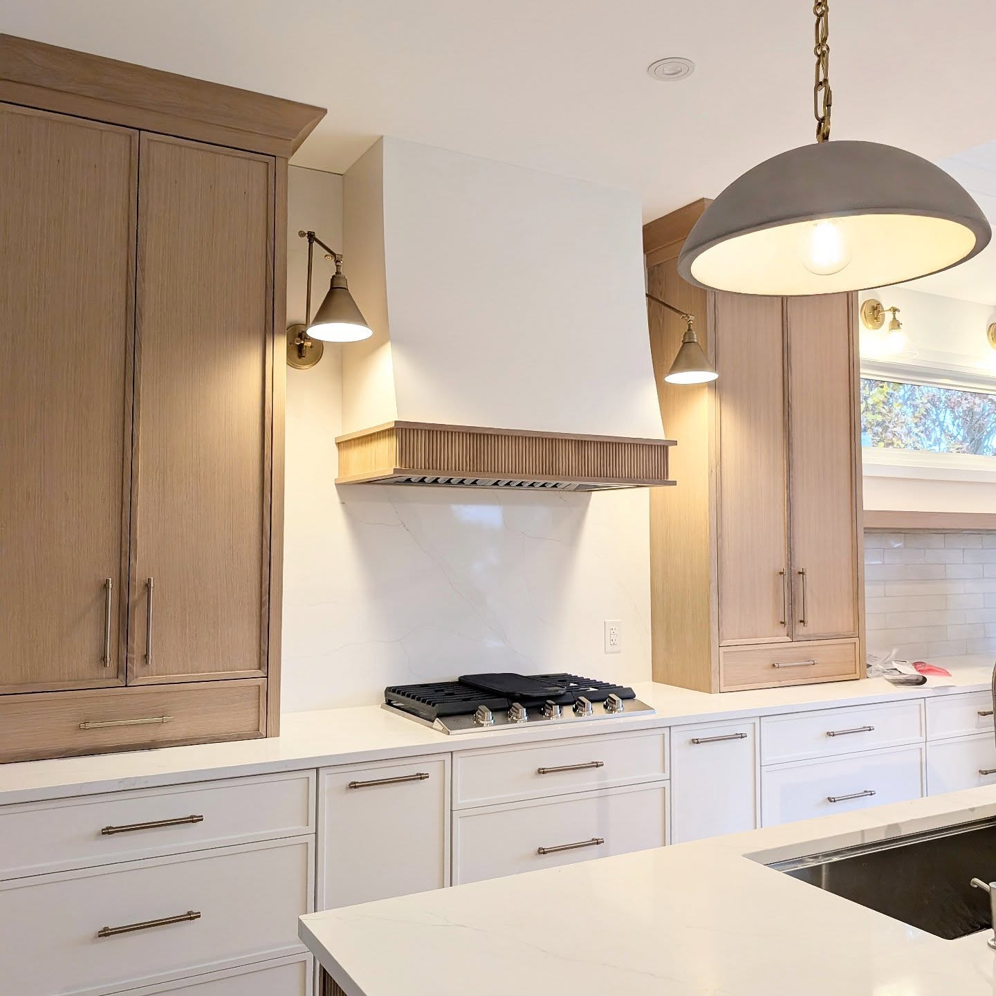 I'm excited to have #ProjectHurricane photographed next week! I've been a busy bee getting everything prepped for her big debut. Stay tuned, I can't wait to show you the rest of this beautiful home.
#kitchendesign #FonthillOn #fonthillrealestate #NiagaraLiving #NiagaraRenos #KitchenDesign #DesignLife #PelhamOn #Pelham #HomesofNiagara