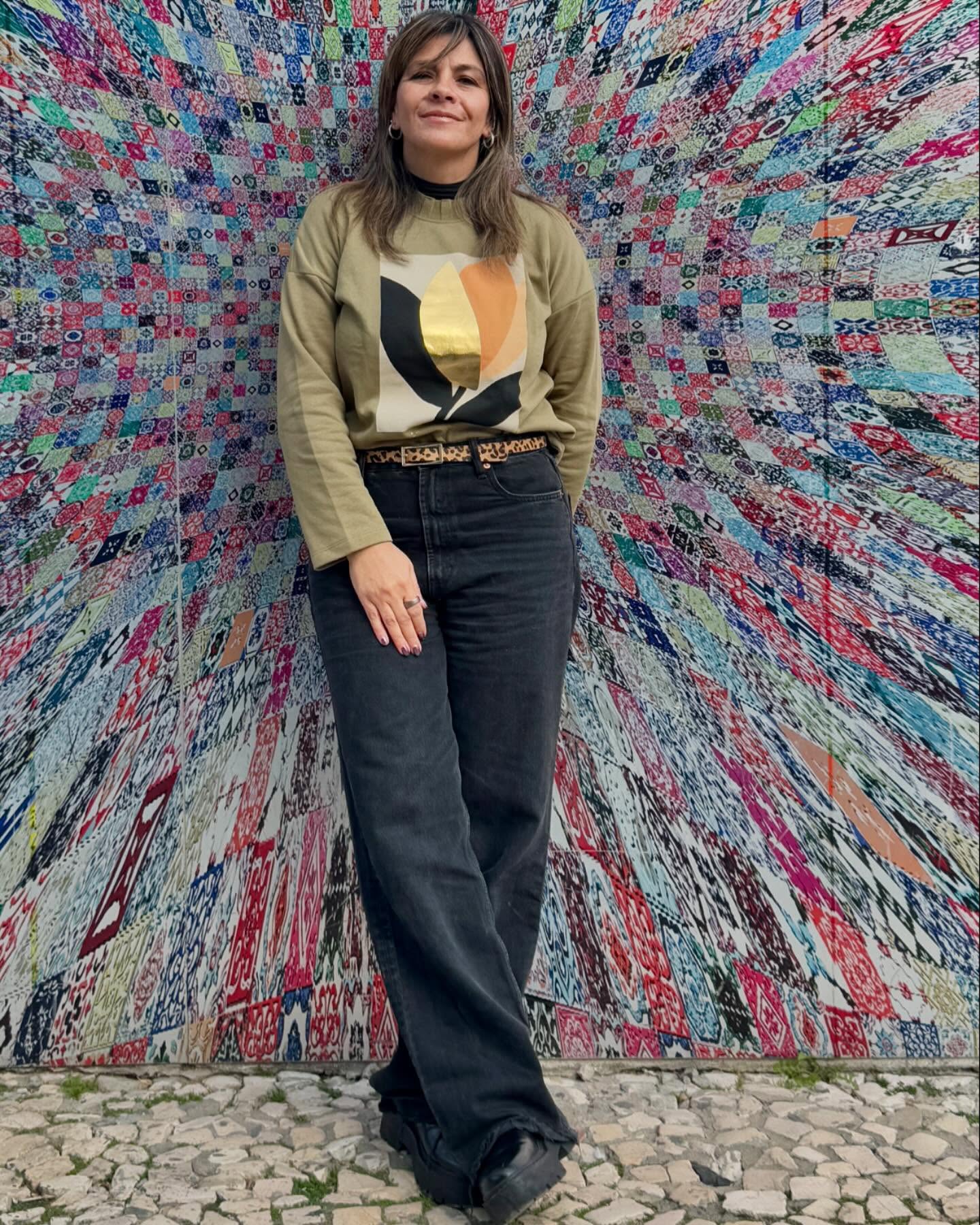 HELLO!
I’m Marla—architect, mom, wife, marathoner, and designer with a passion for crafting spaces that inspire. I speak three languages, love to run, and travel, finding inspiration wherever I go and design spaces that bring vision to life @MLDesignInteriors. Whether balancing life at home or diving into the details of a new project, I bring creativity, intention, and energy to everything I do. Here’s to running through life one design (and one mile) at a time!