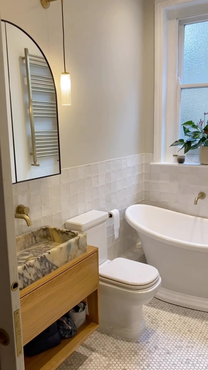 It’s always worth the wait….. 🧖🏻♀️
#interiordesign #interiordesigner #surreyinteriors #homerenovation #designer #surreyhomes #homedecor #homedesign #surrey #design #bathroomrenovation #bathroomdesign